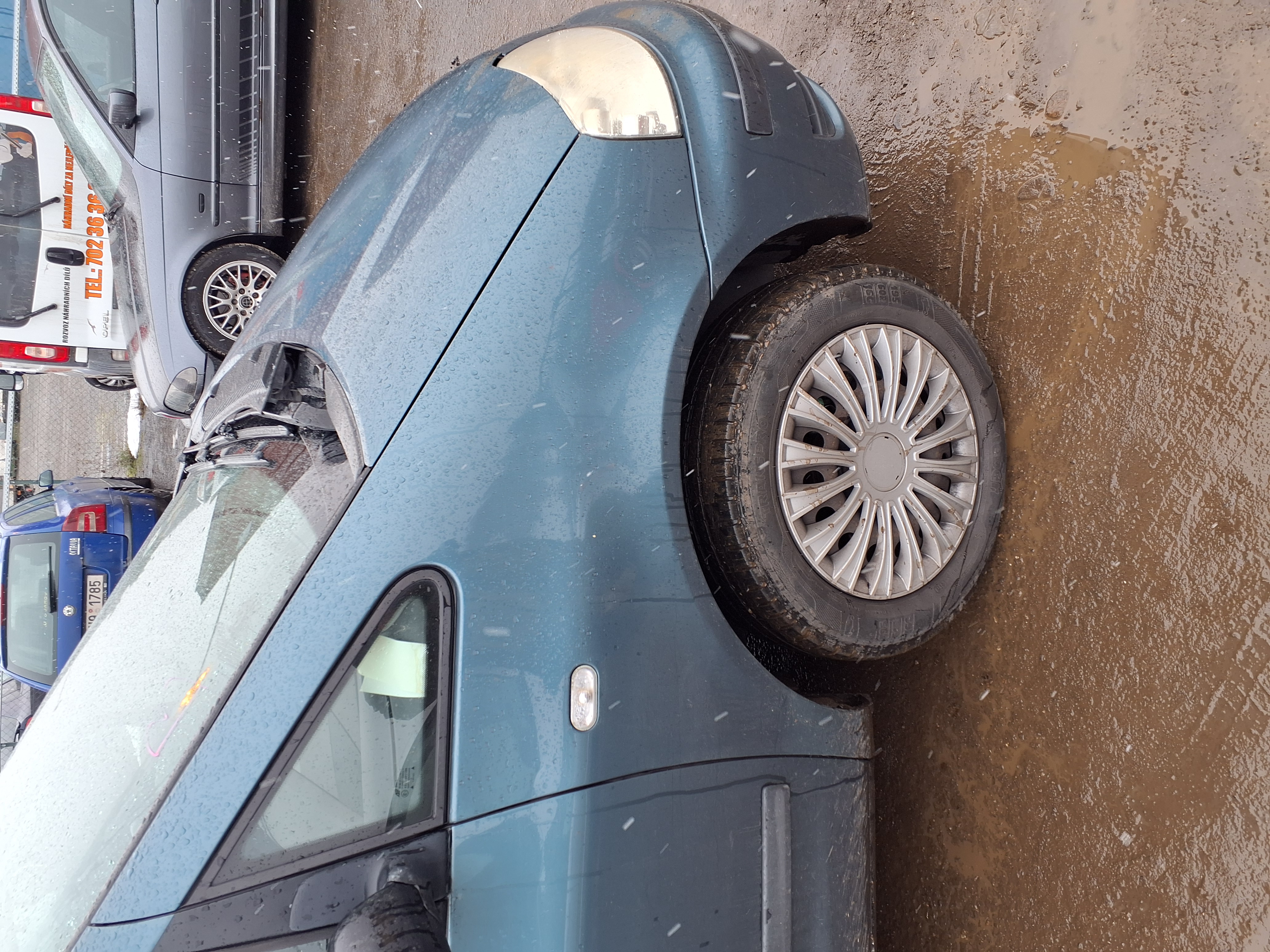 front_right_fender
