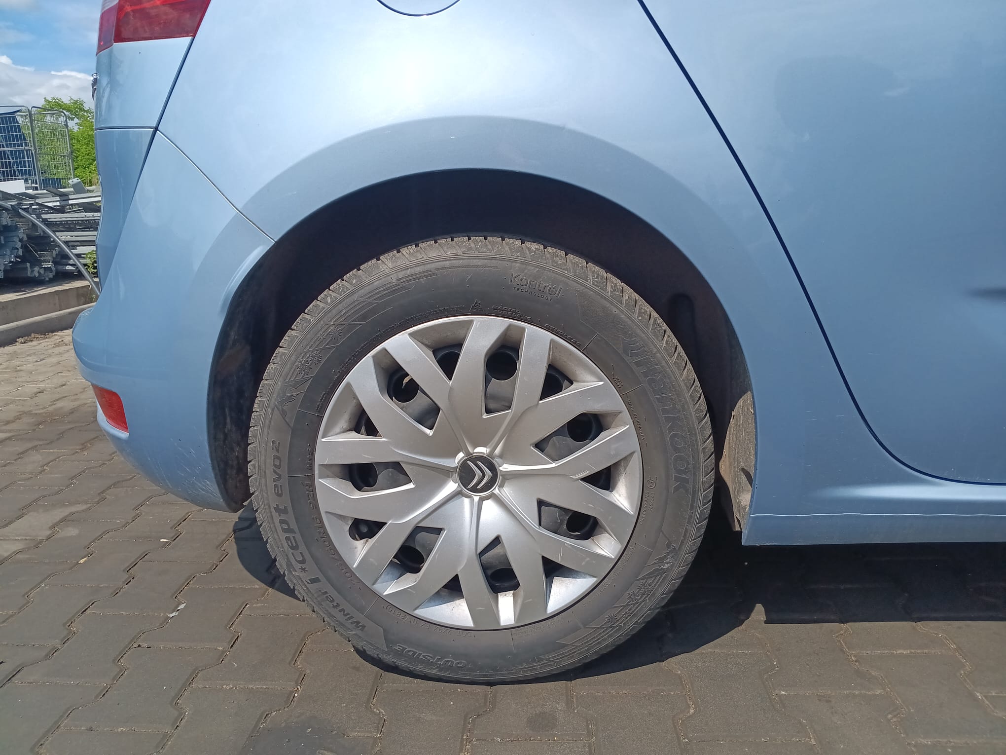 rear_right_wheel