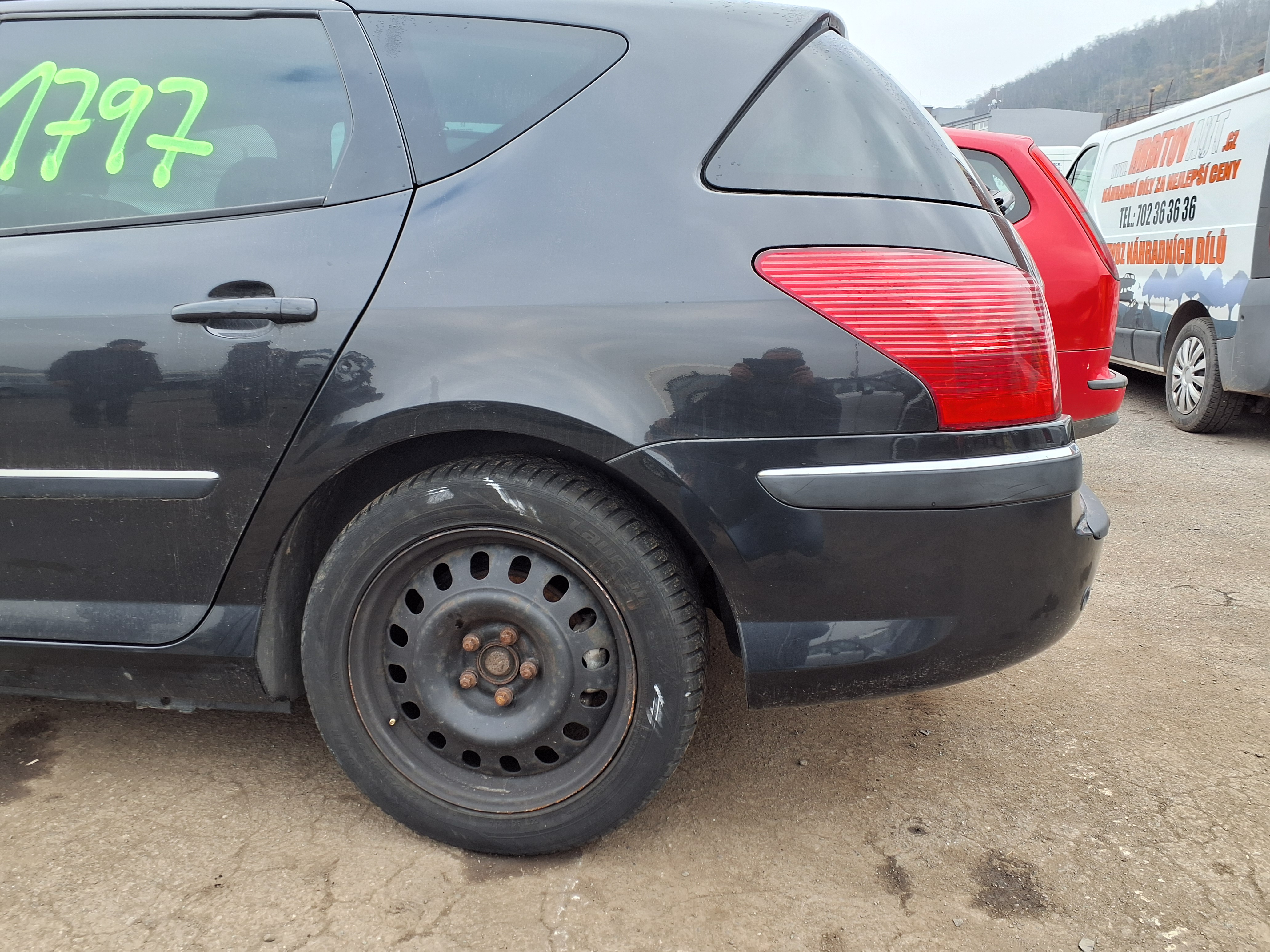 rear_left_fender