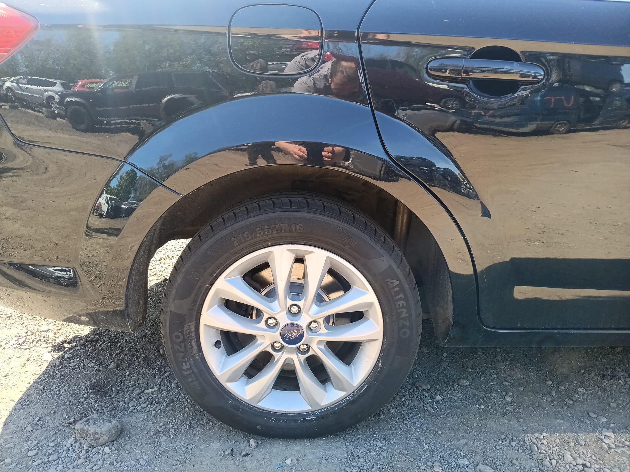 rear_right_wheel
