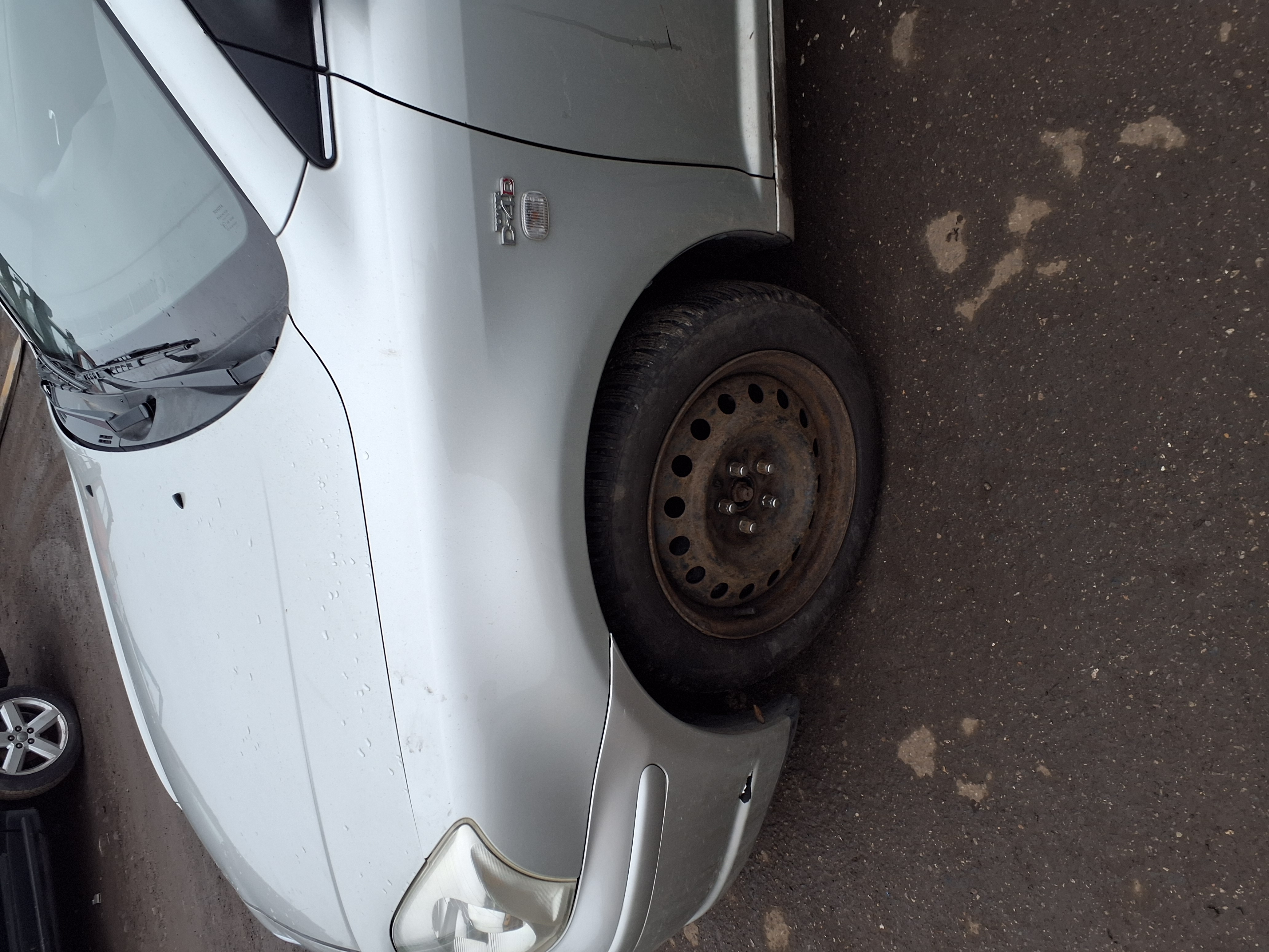 front_left_fender