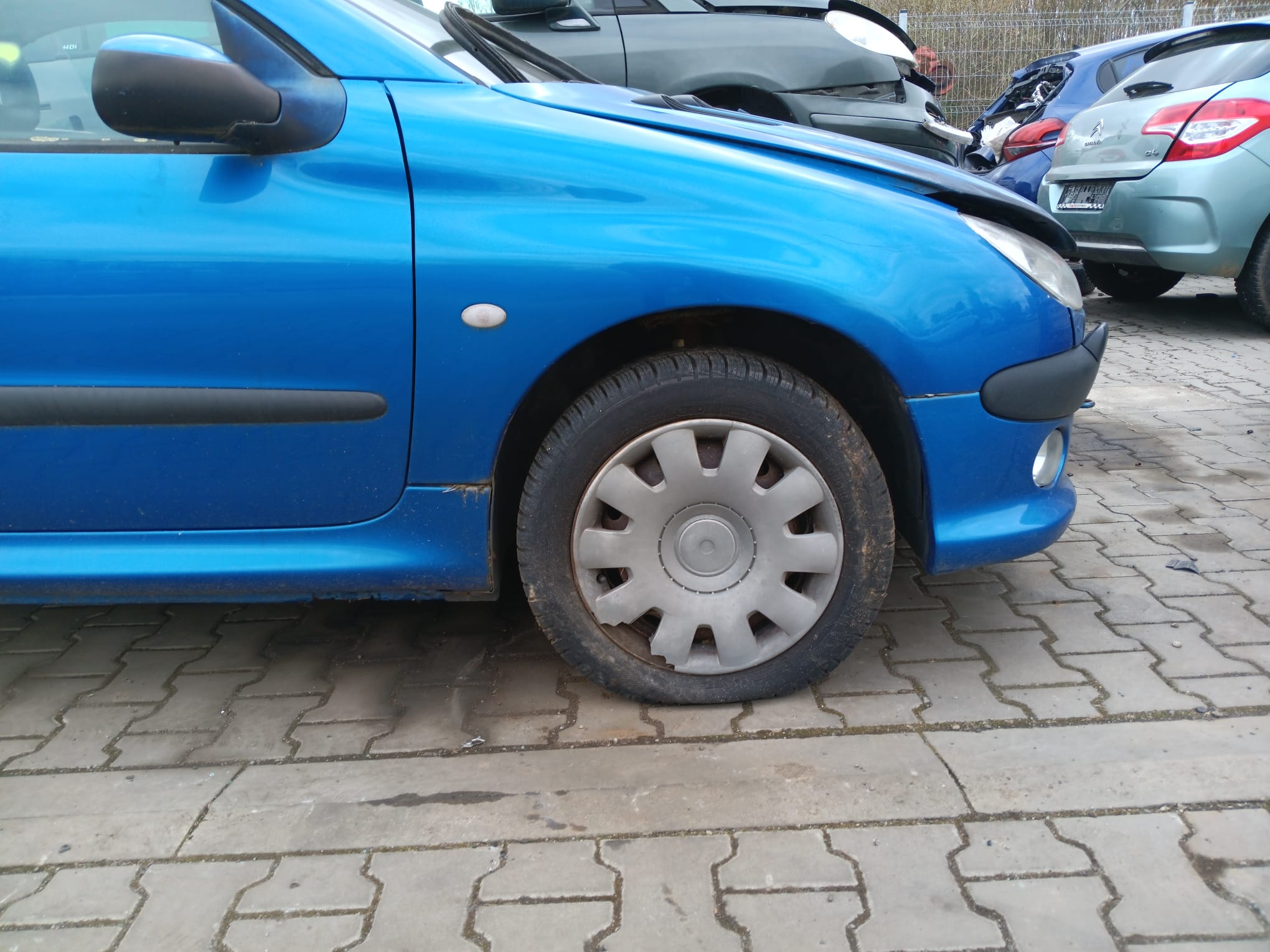 front_right_fender
