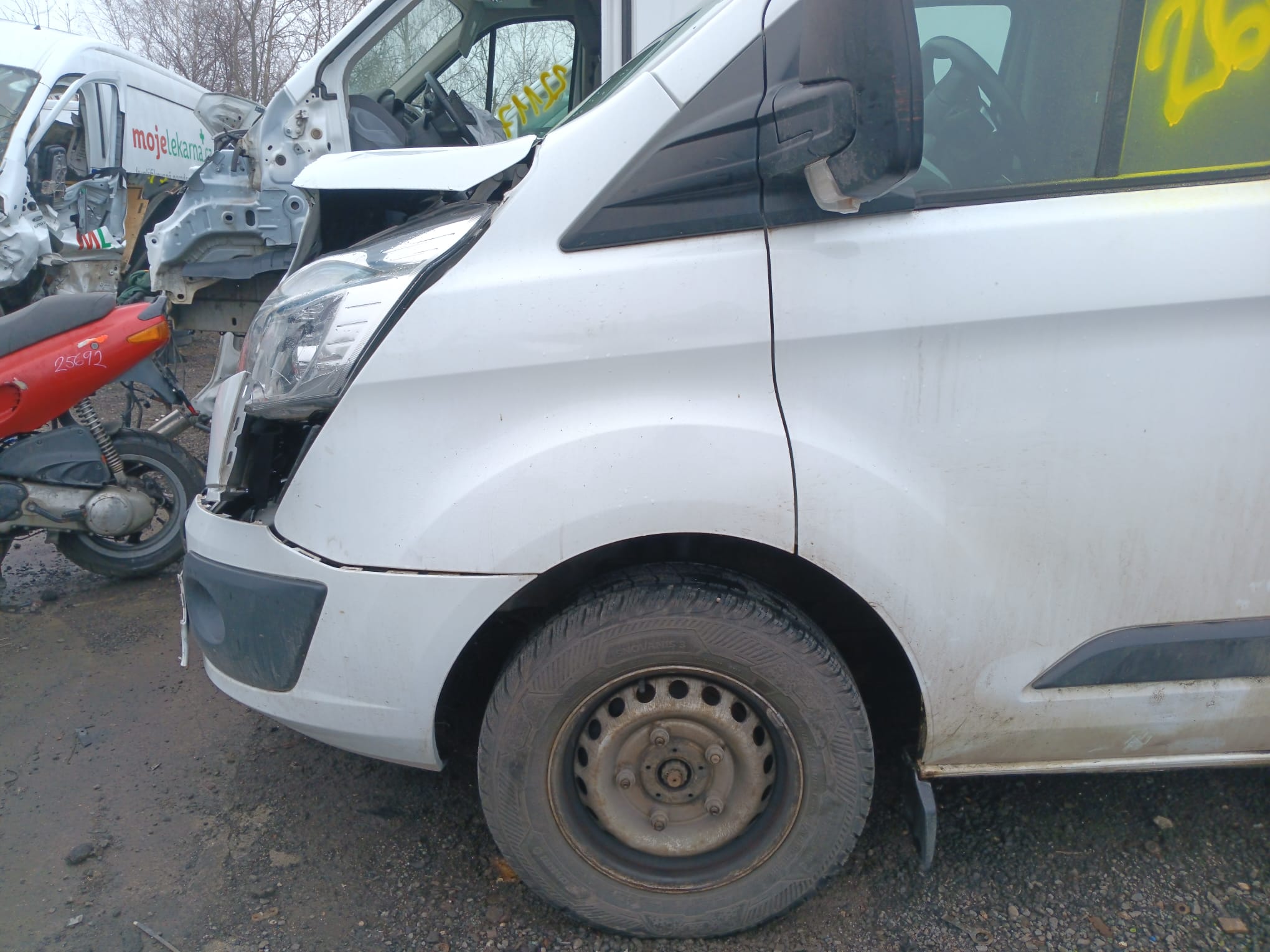 front_left_fender
