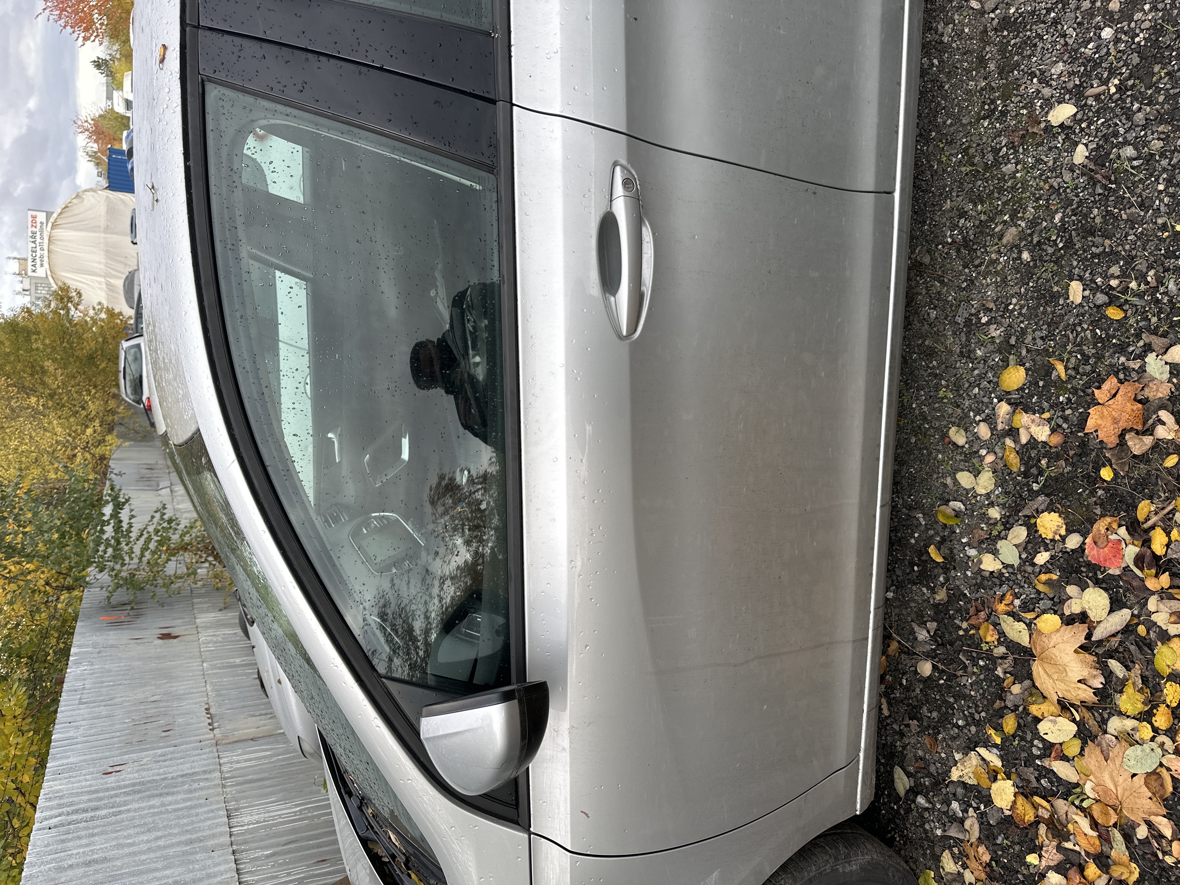 left_door