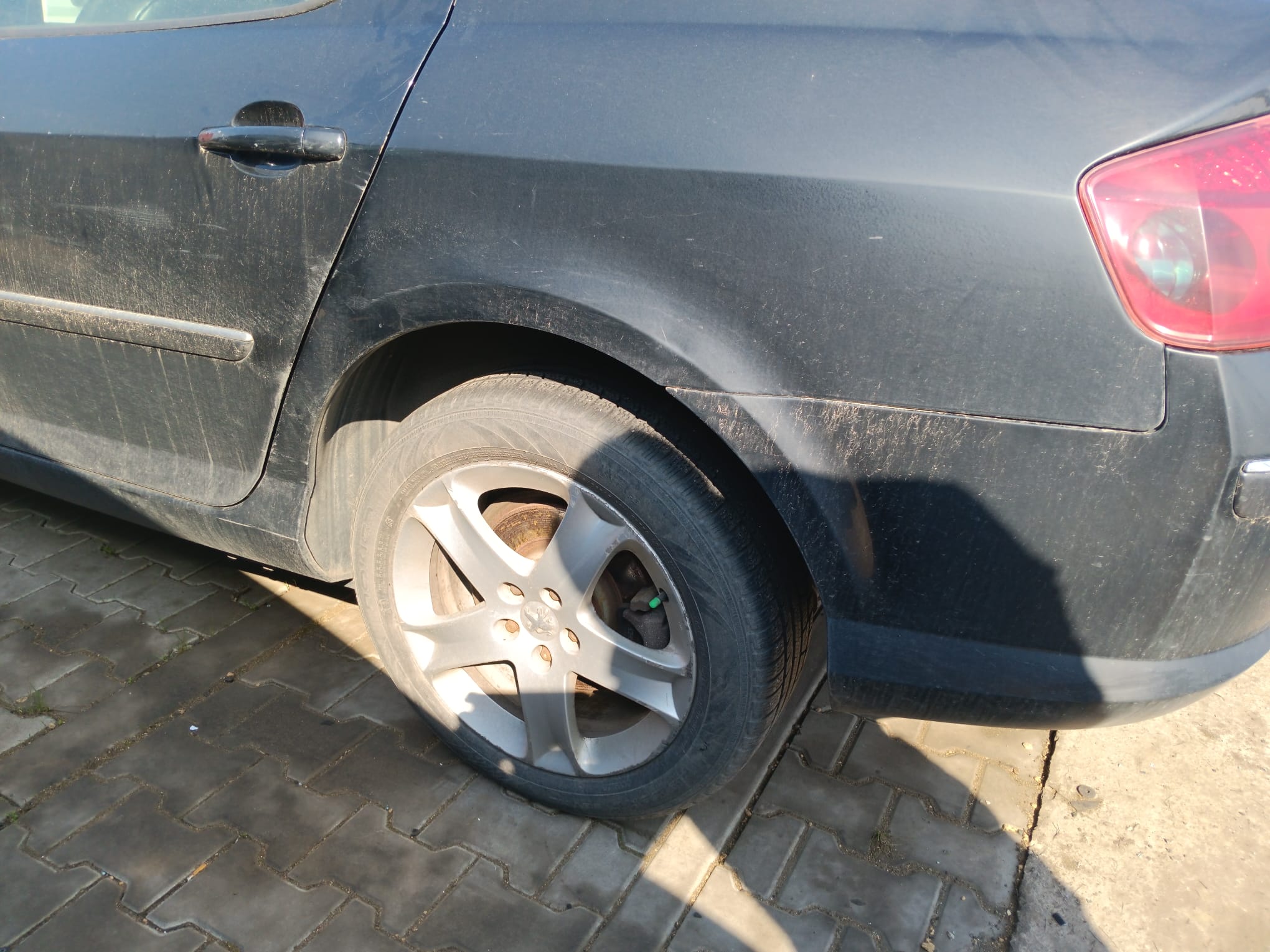rear_left_wheel