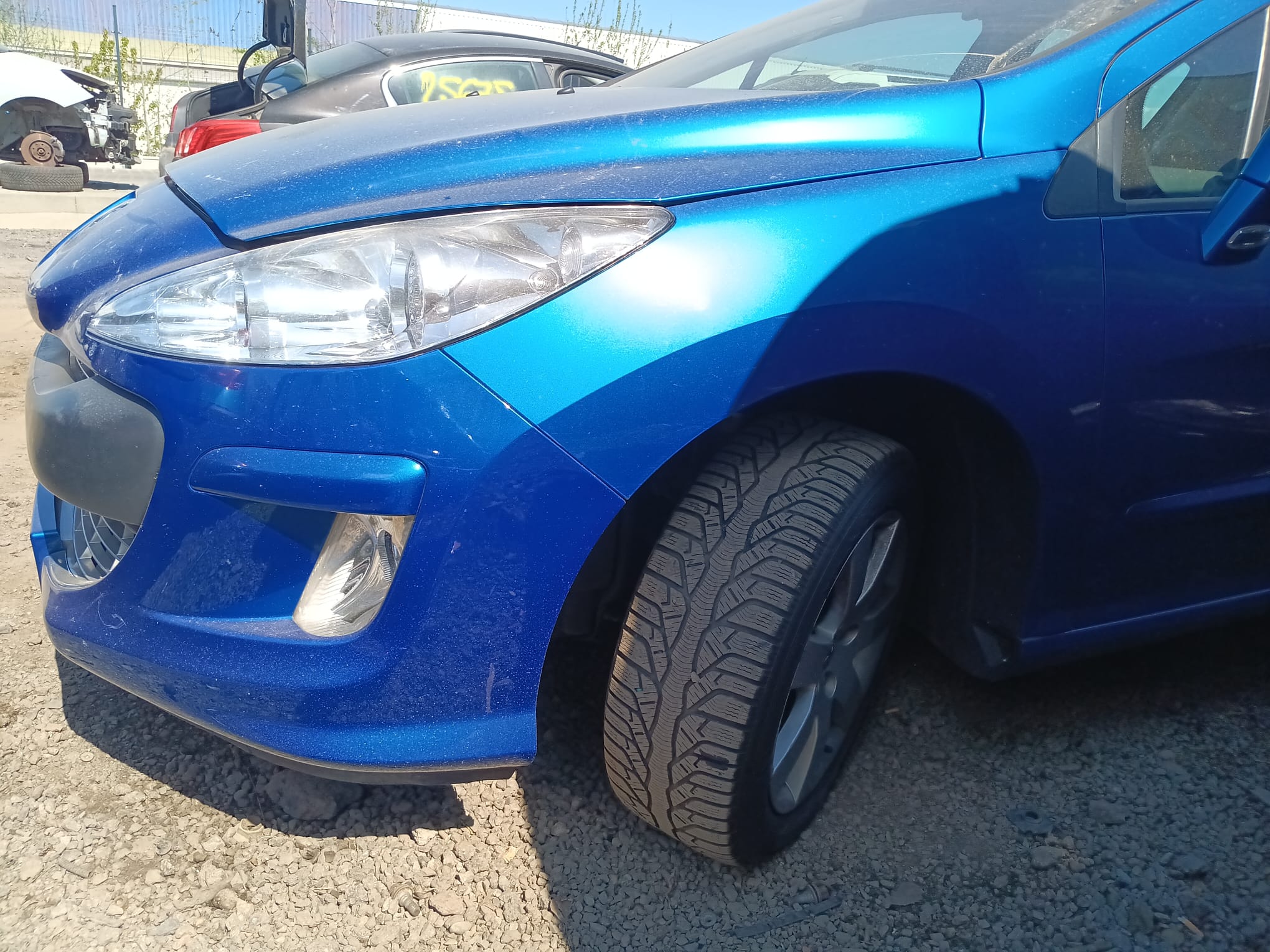 front_left_fender