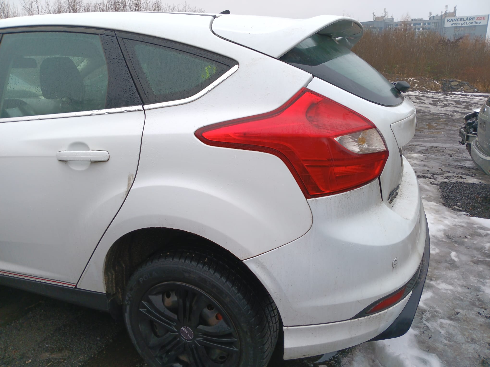rear_left_fender