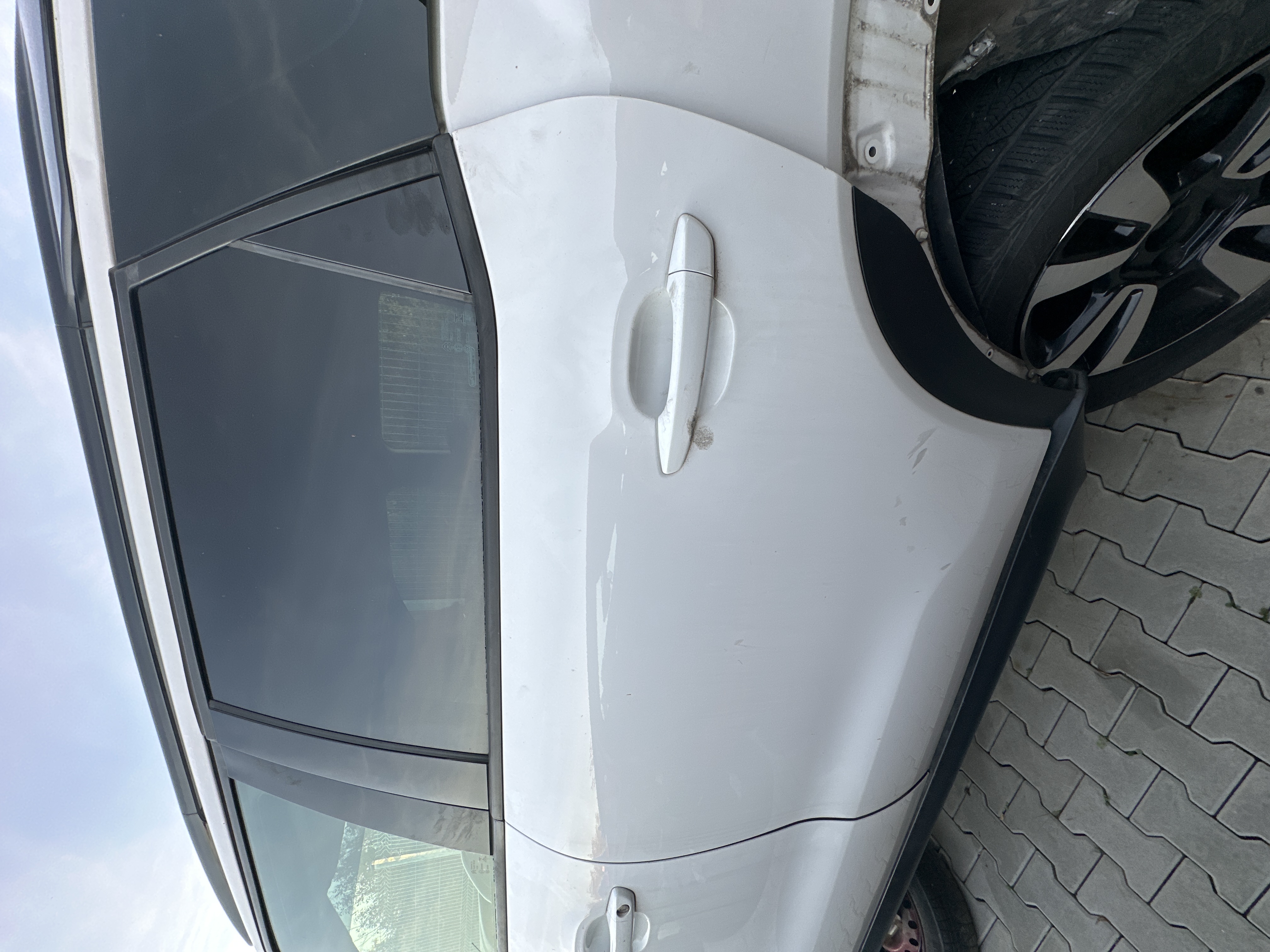 left_rear_door