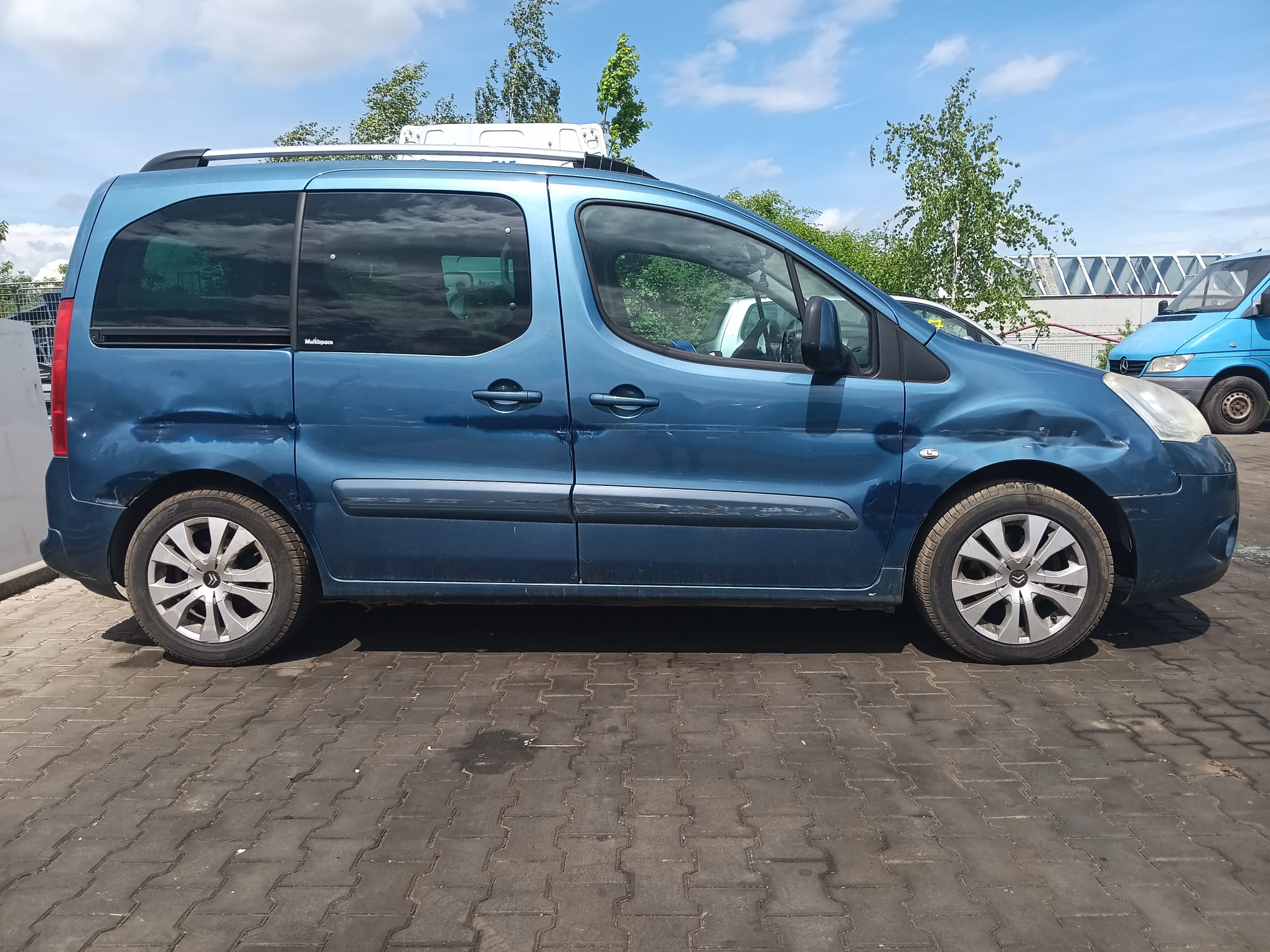 right_side_view
