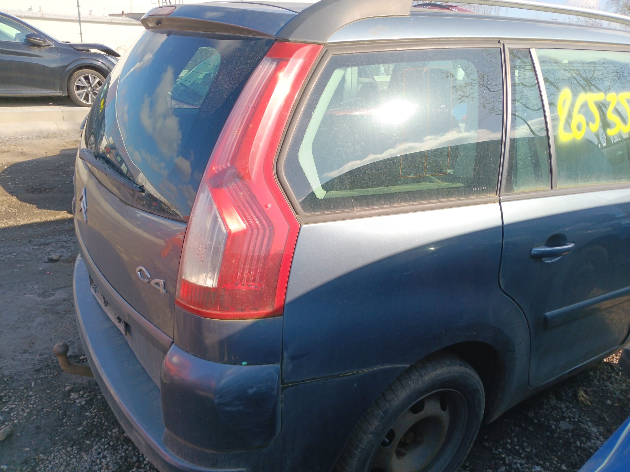 rear_right_fender