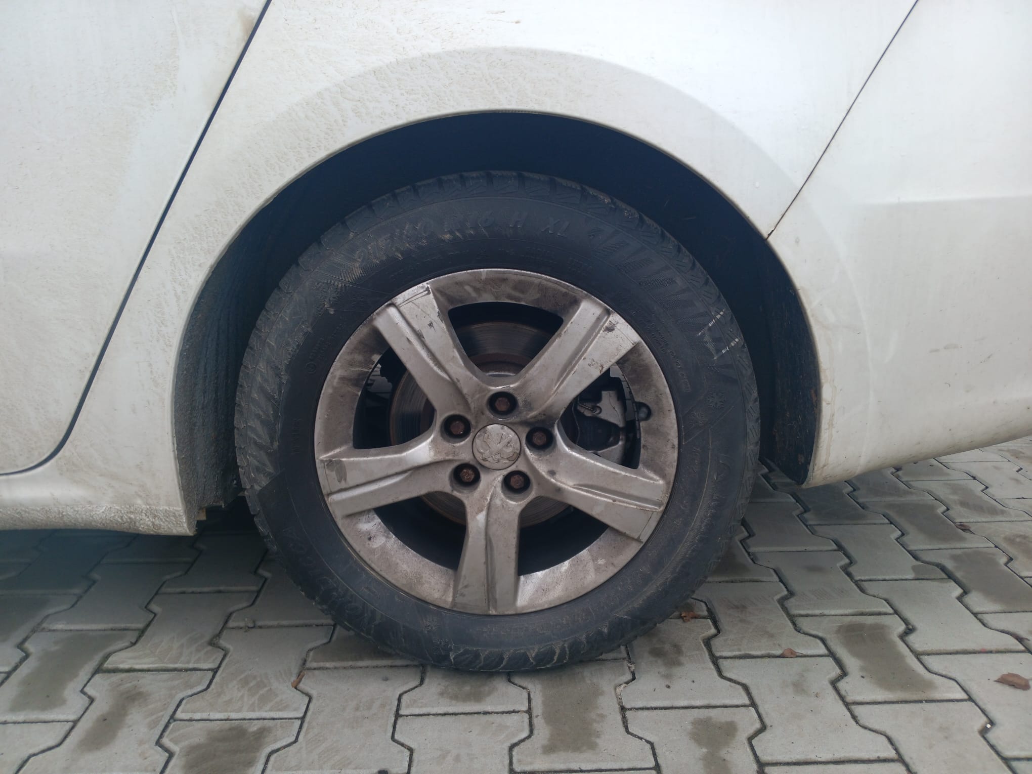 rear_left_wheel