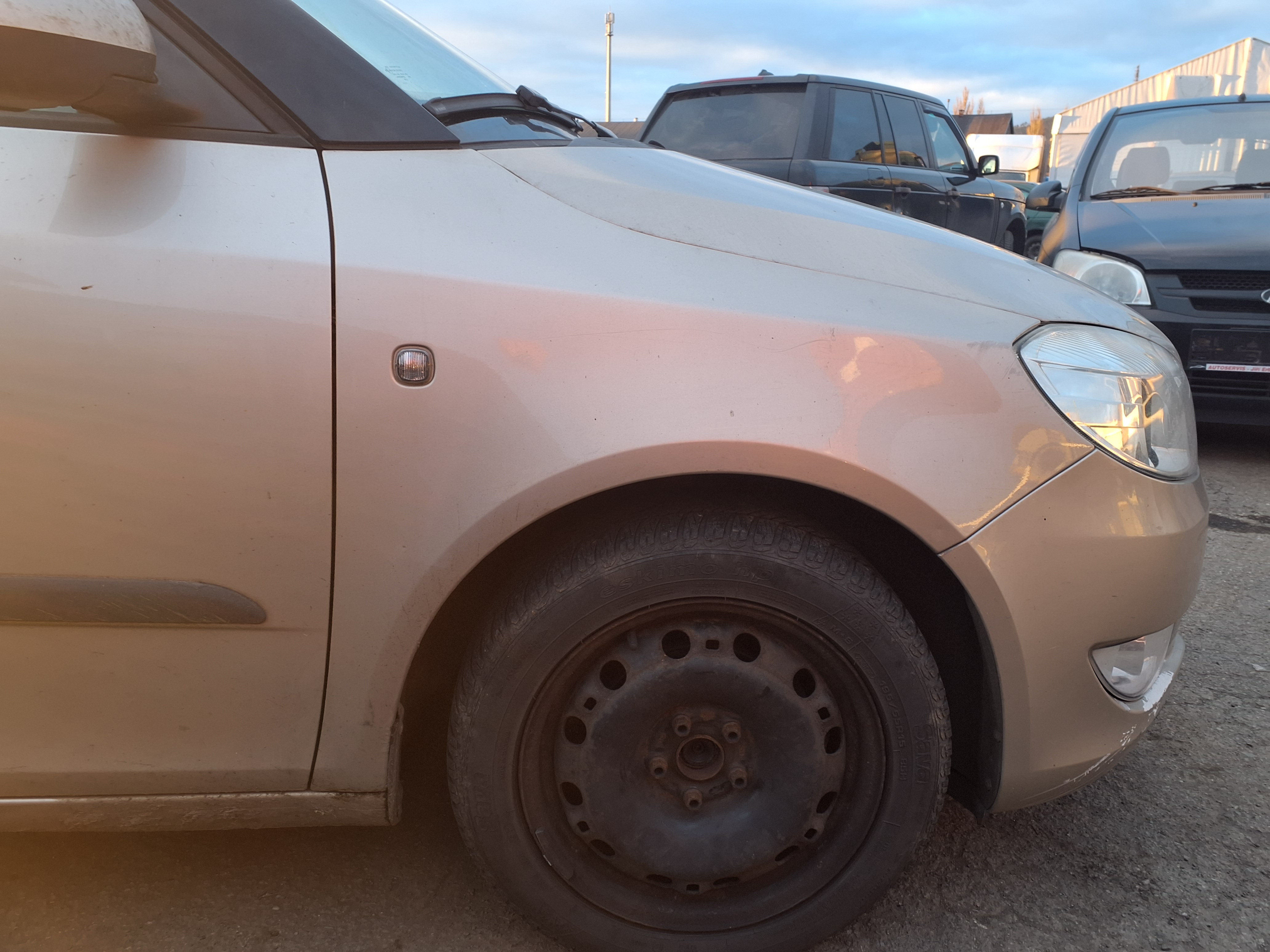 front_right_fender