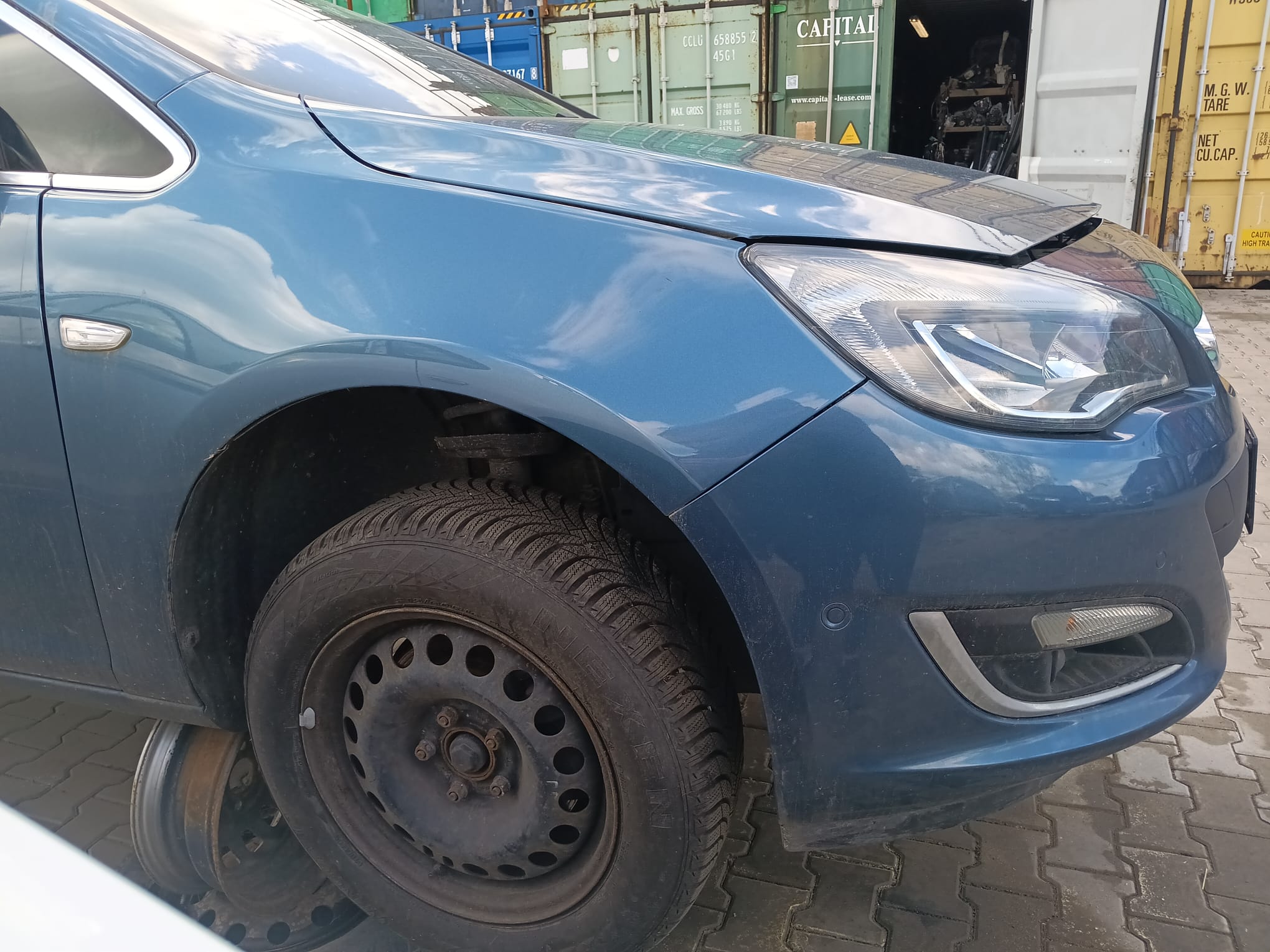 front_right_fender