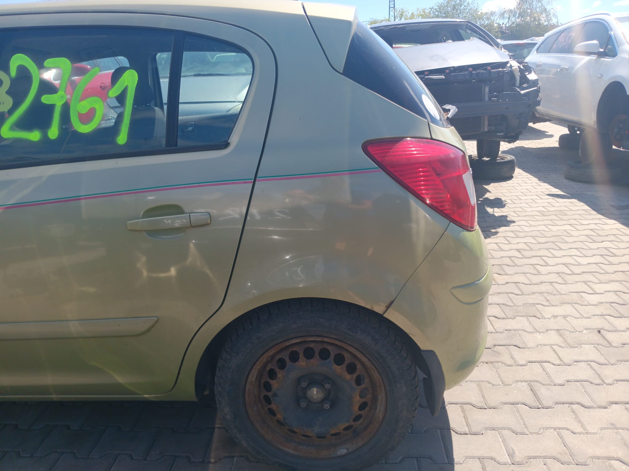 rear_left_fender