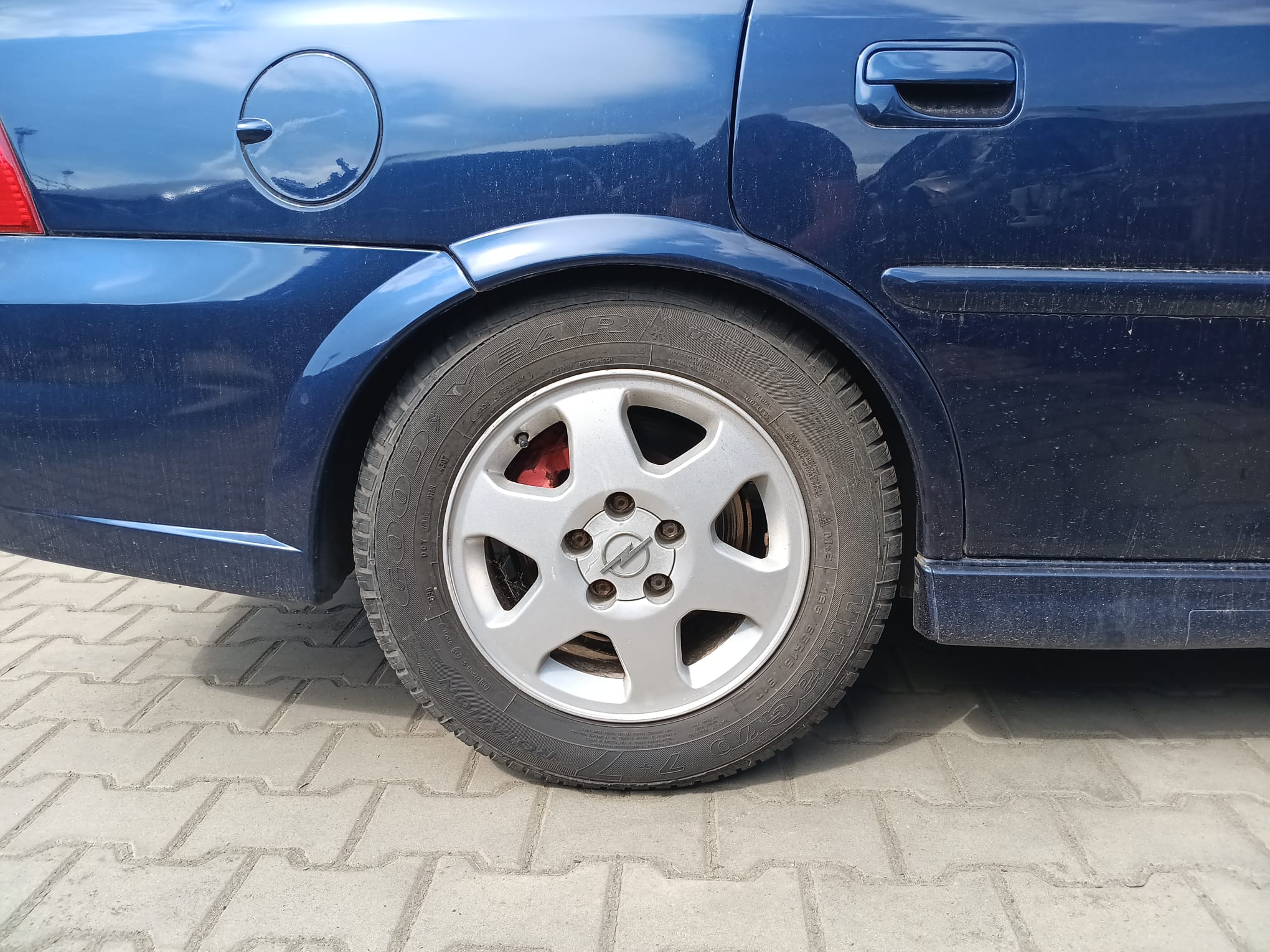 rear_right_wheel
