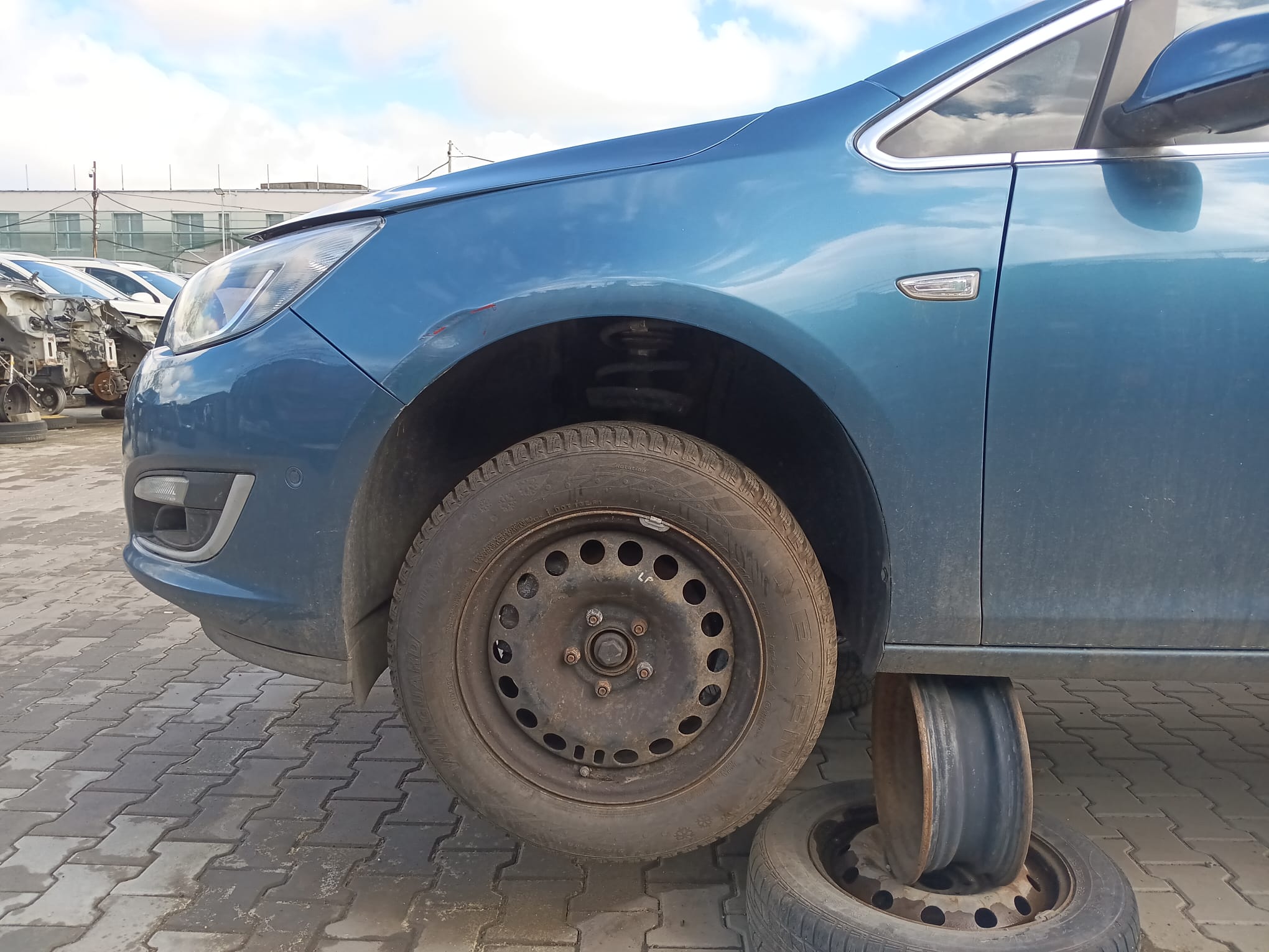 front_left_fender
