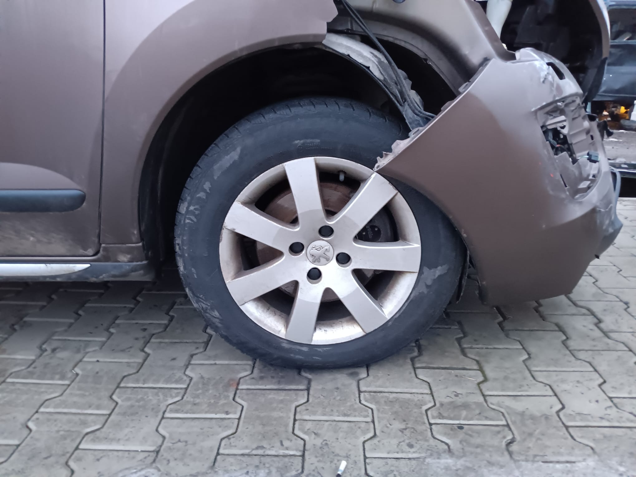 front_right_wheel