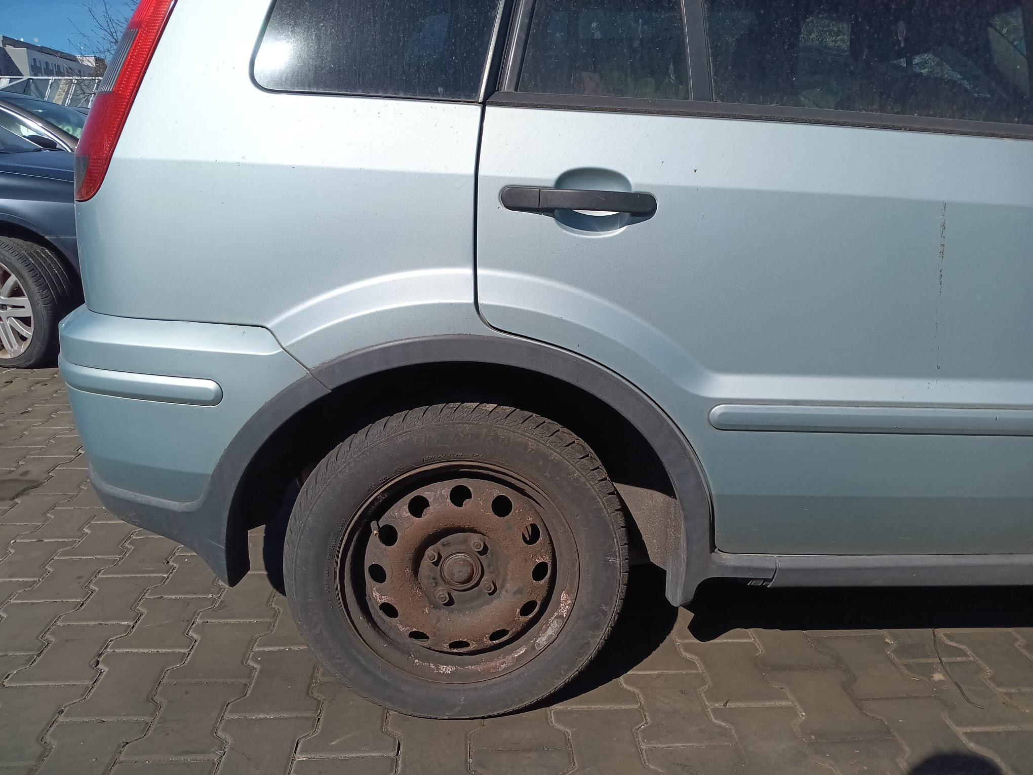rear_right_wheel