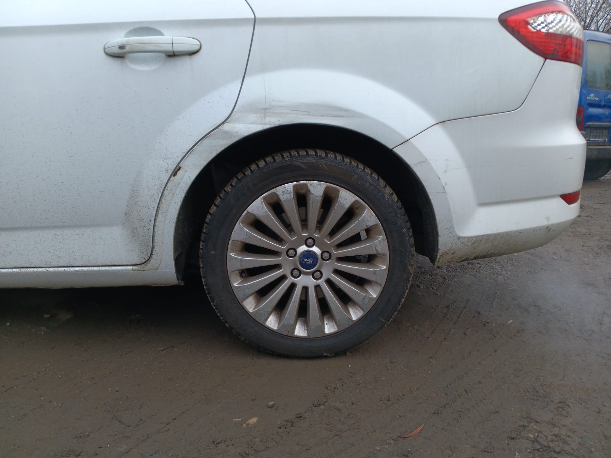 rear_left_wheel