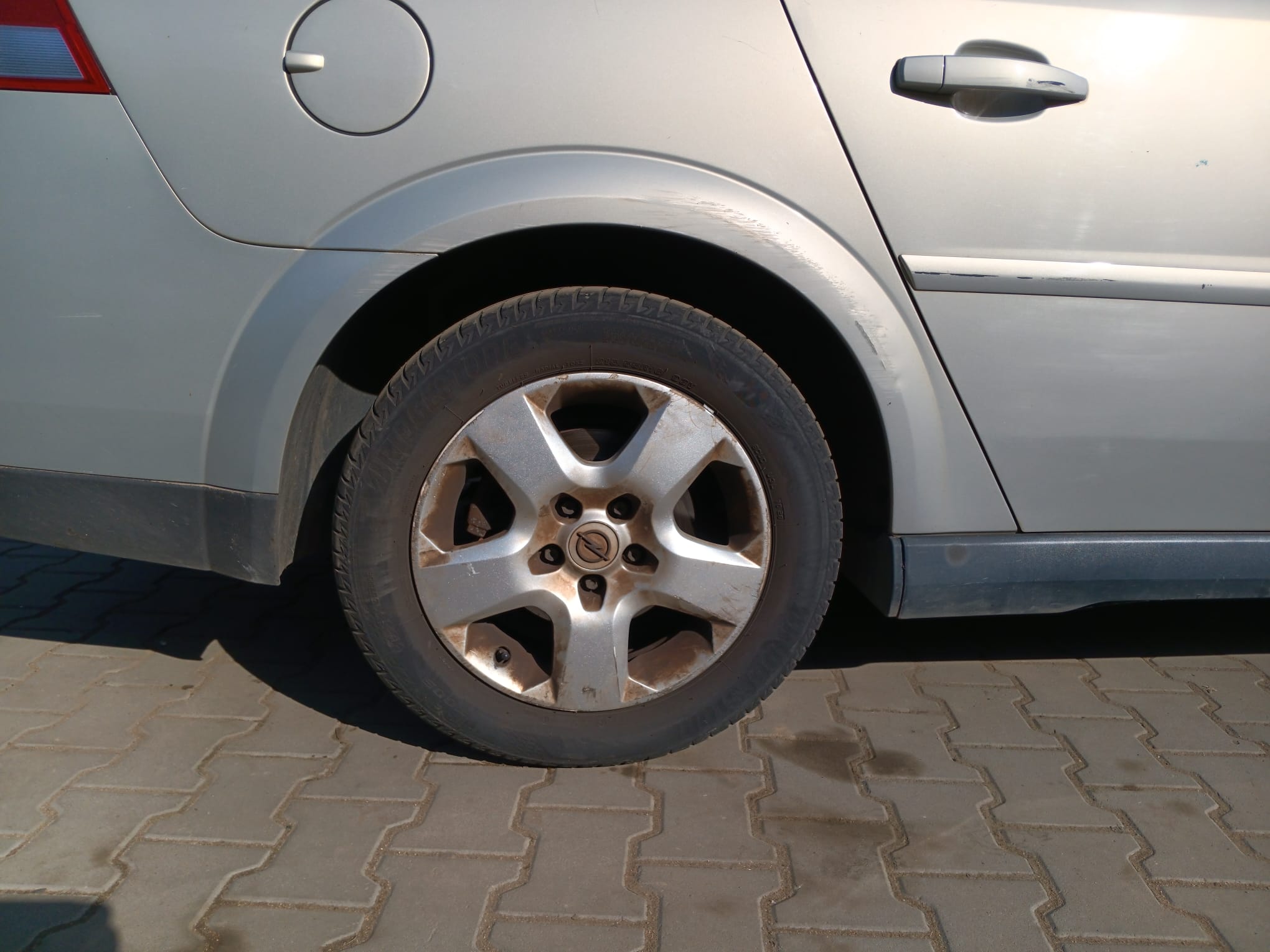rear_right_wheel