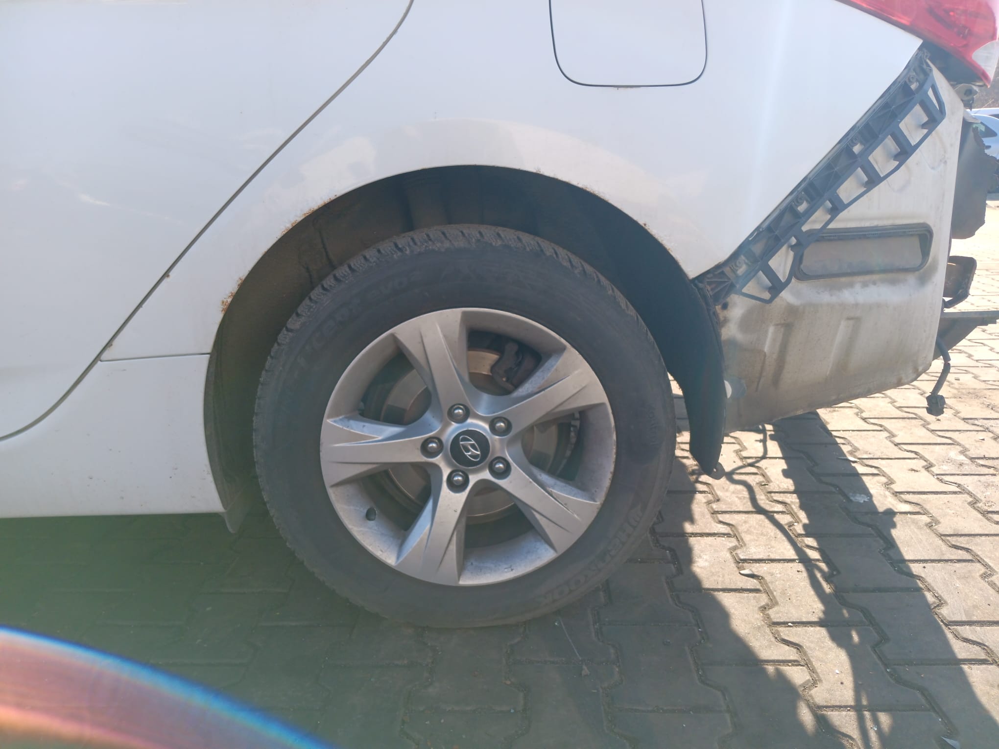 rear_left_wheel