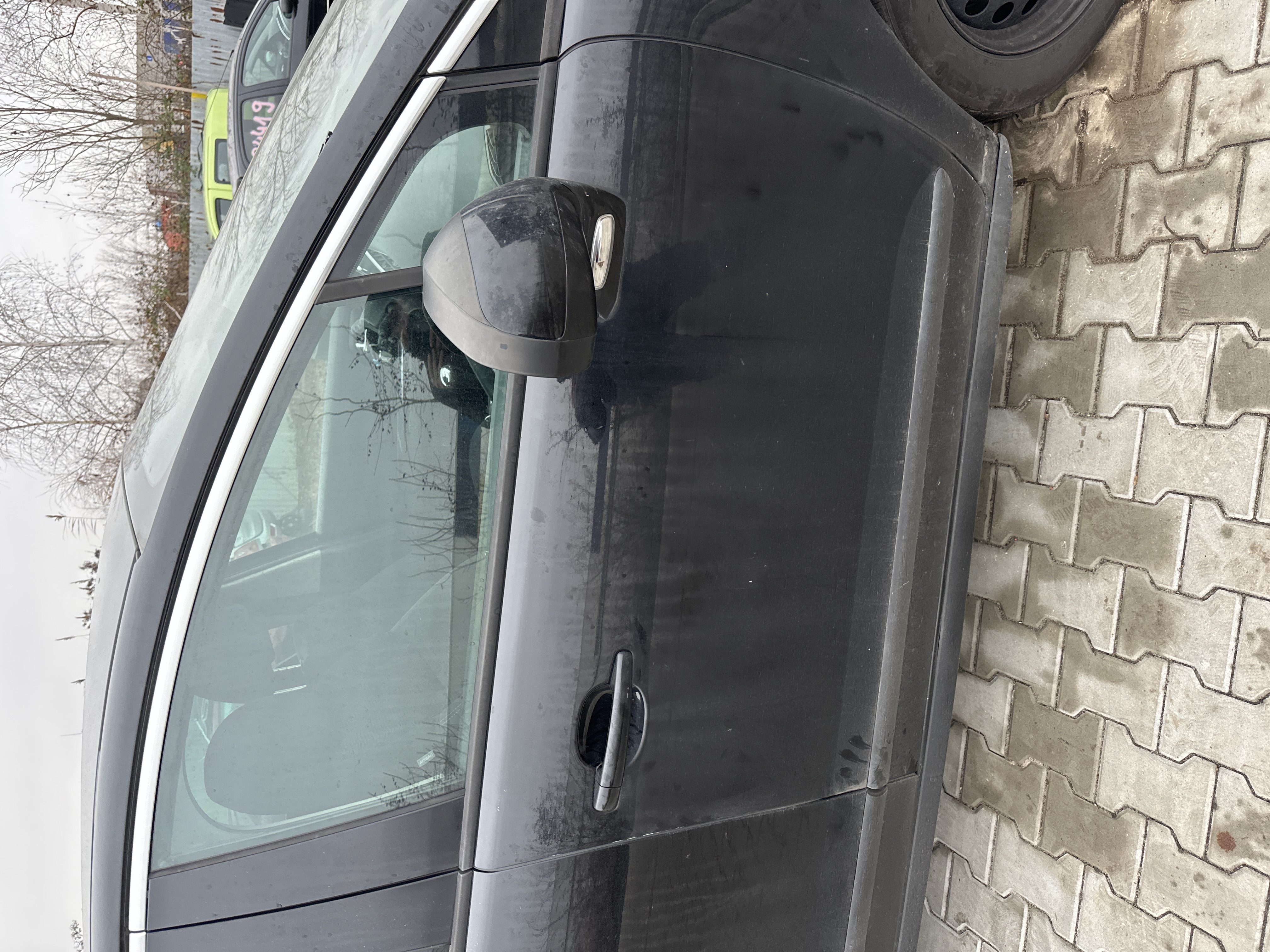 right_front_door