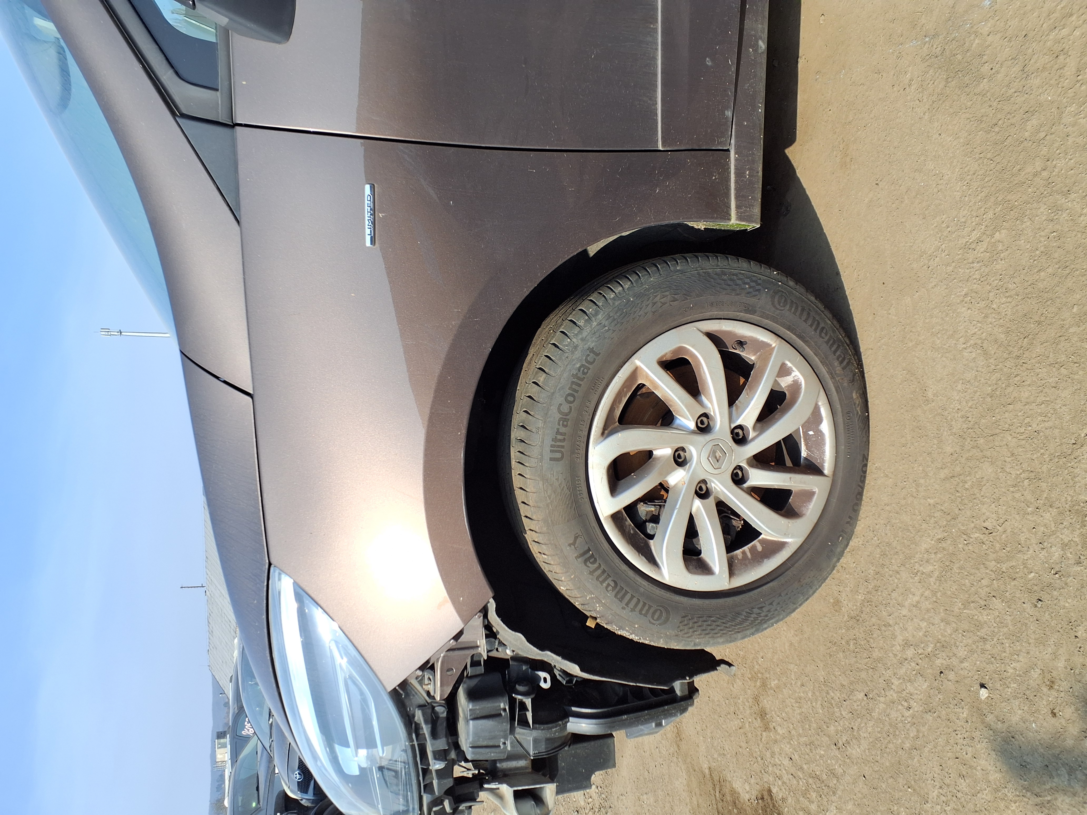 front_left_fender
