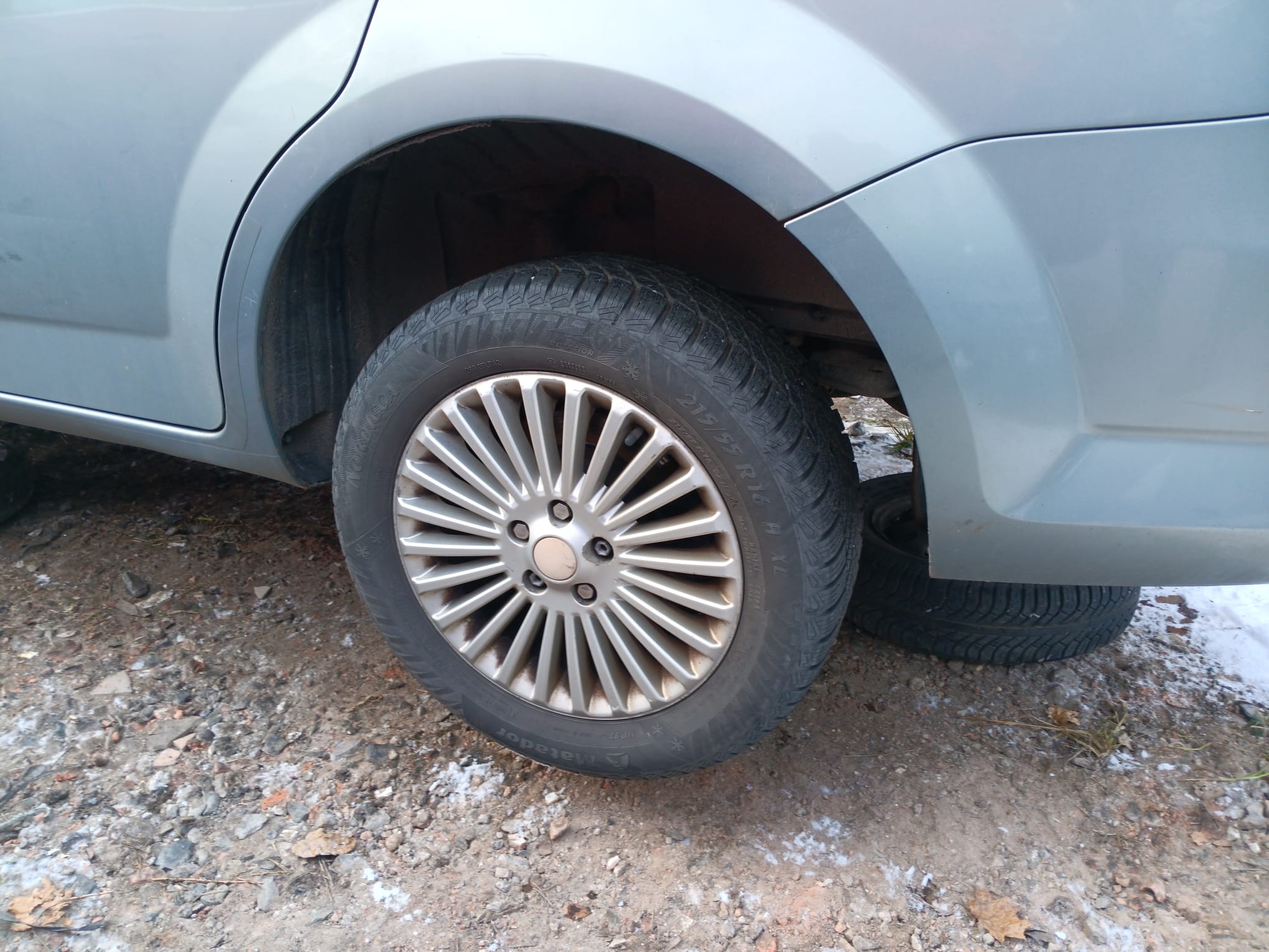 rear_left_wheel