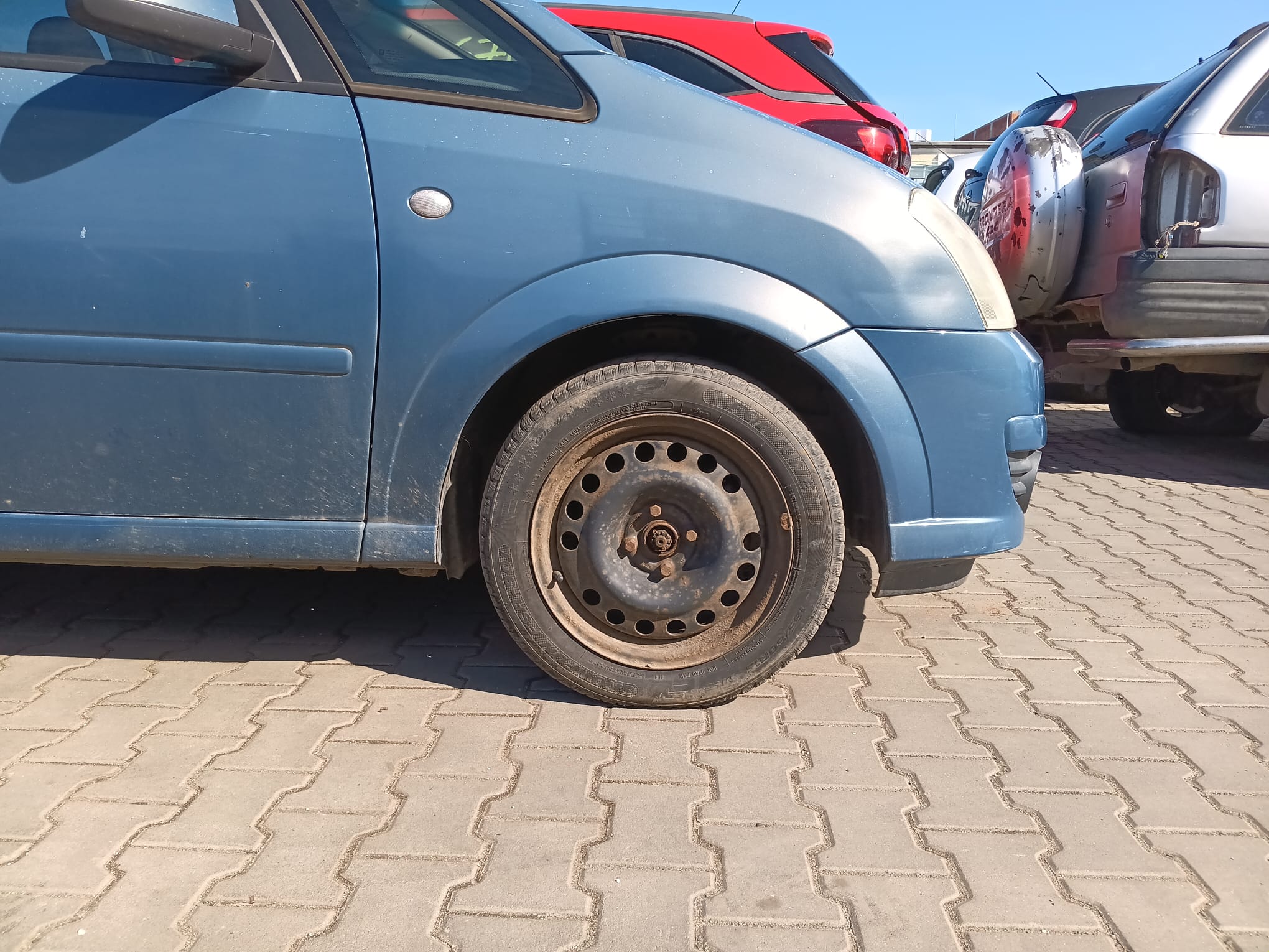 front_right_fender