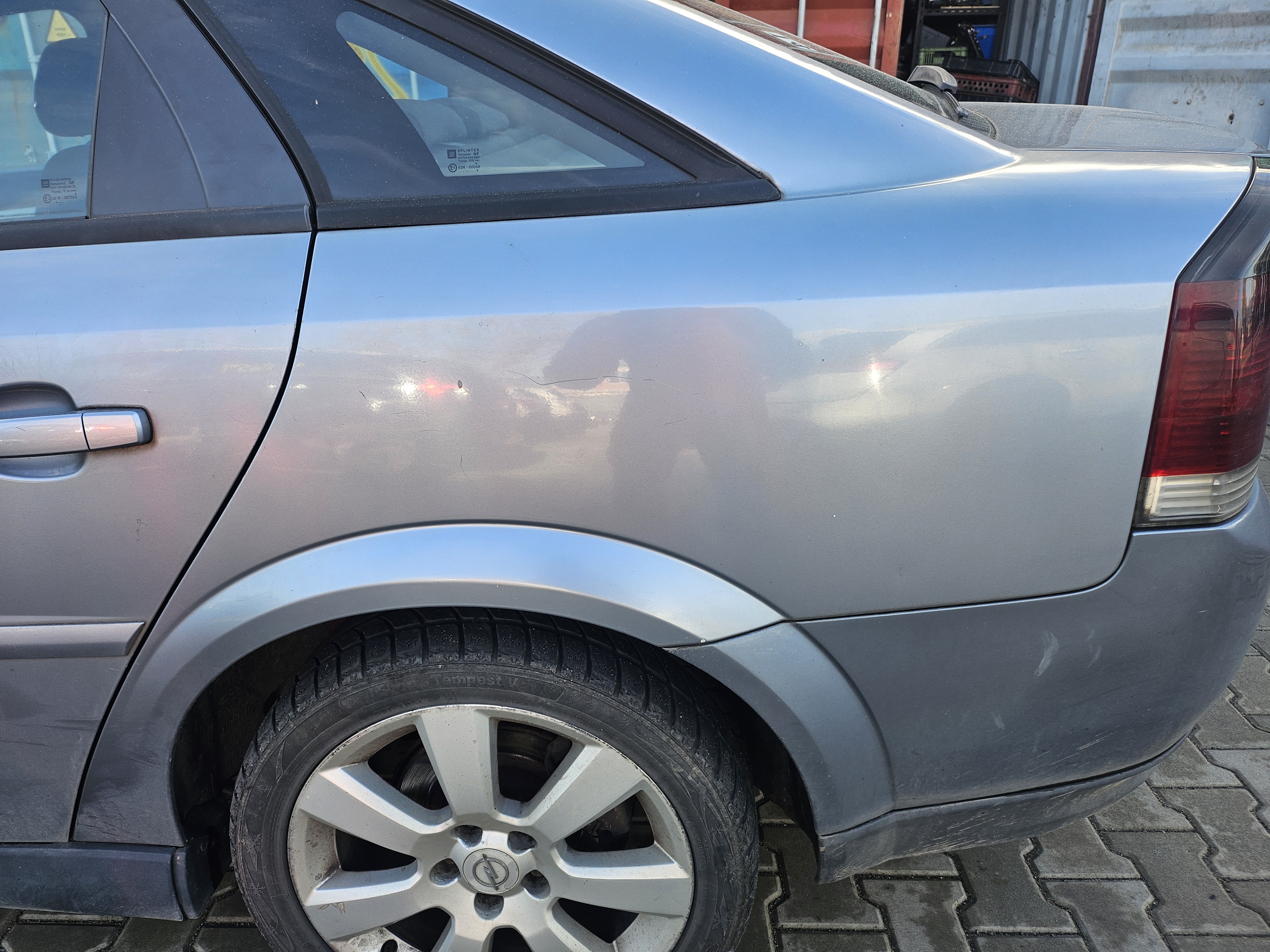 rear_left_fender