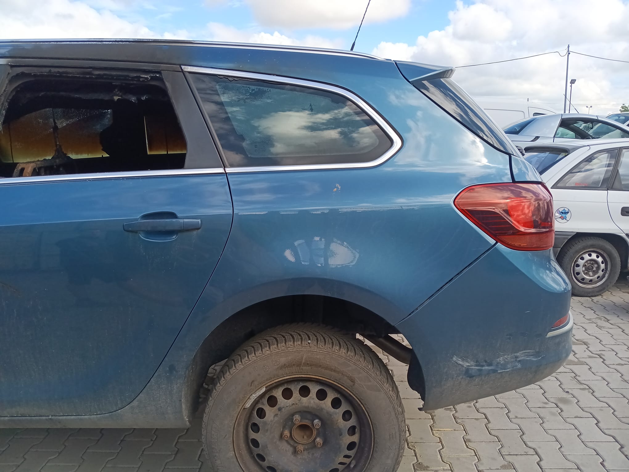 rear_left_fender