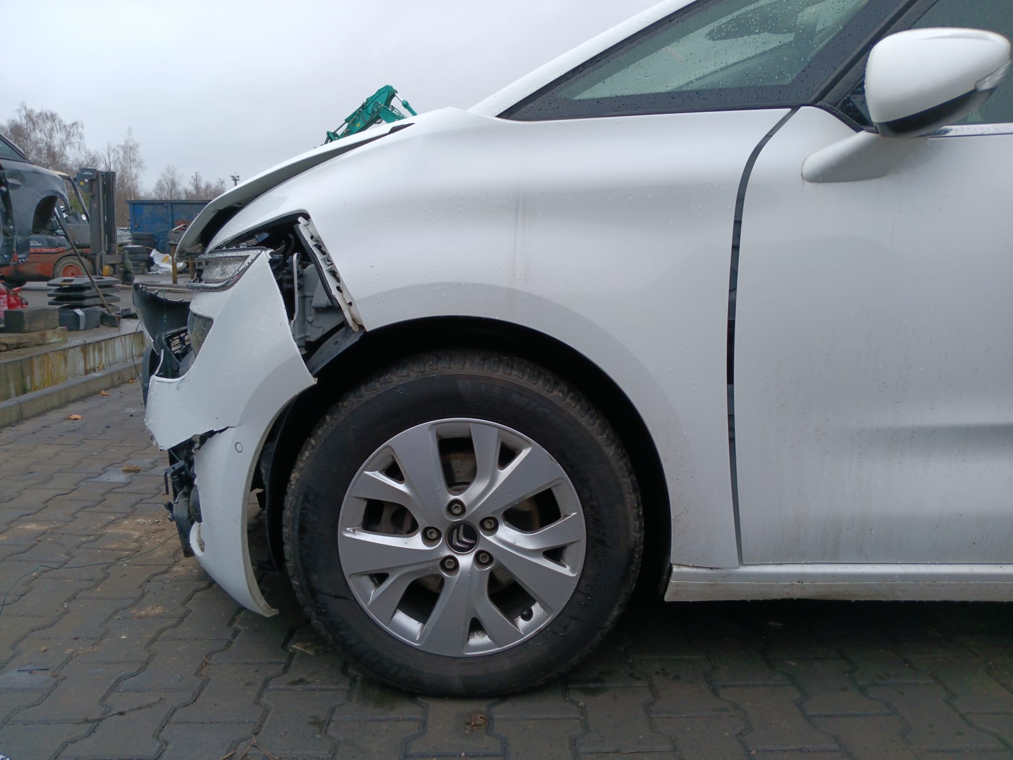 front_left_fender