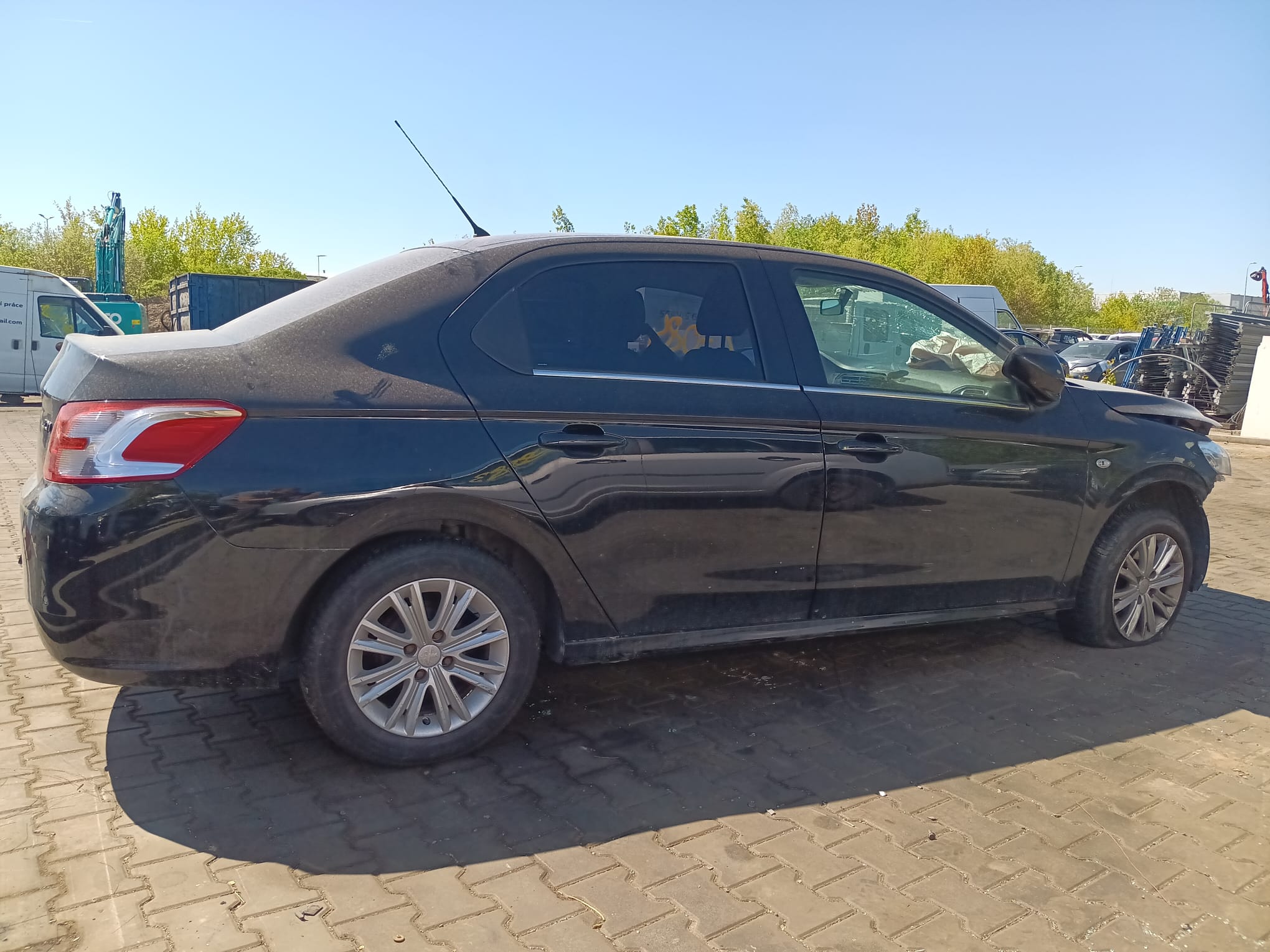 right_side_view