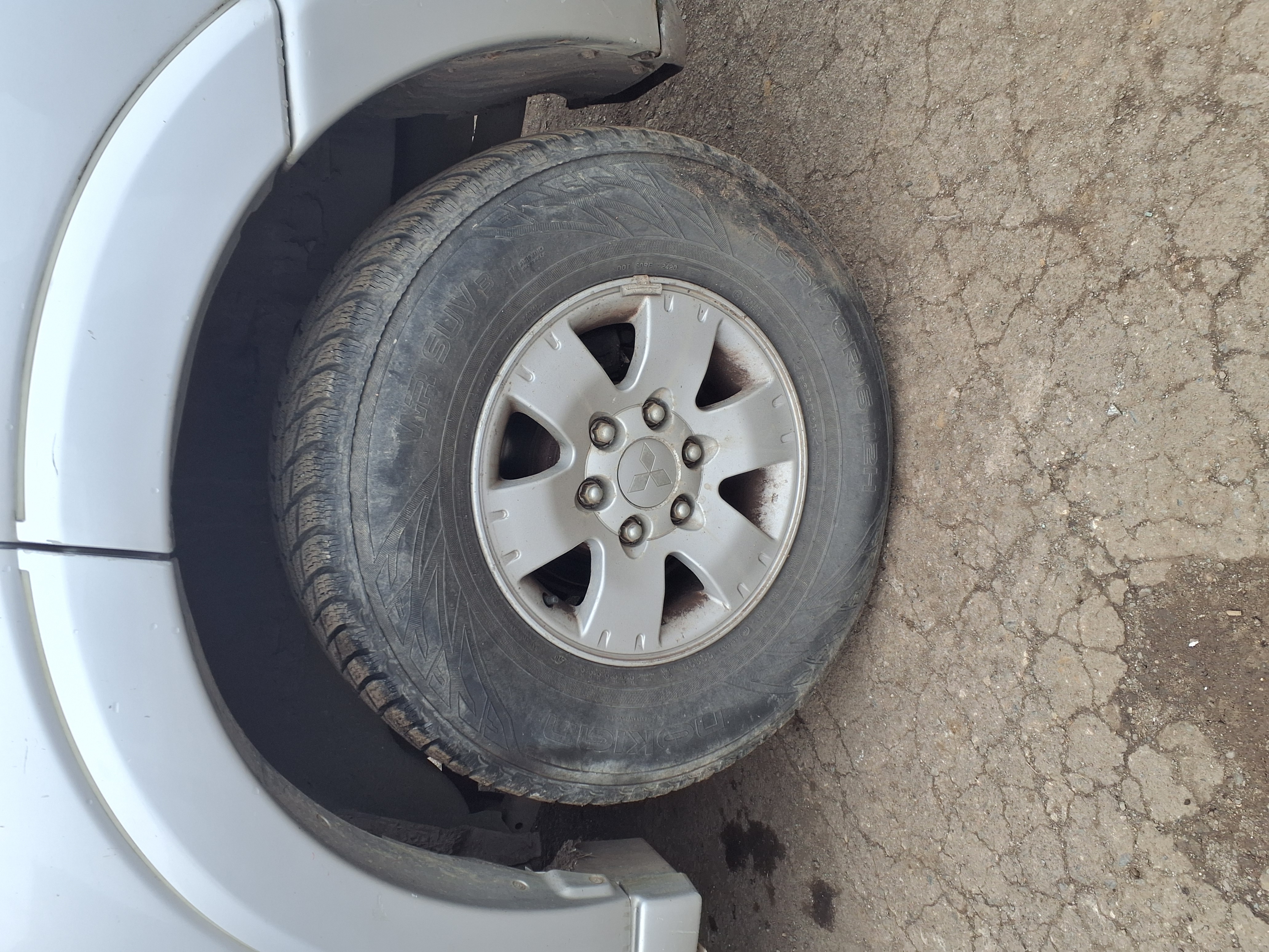 rear_left_wheel