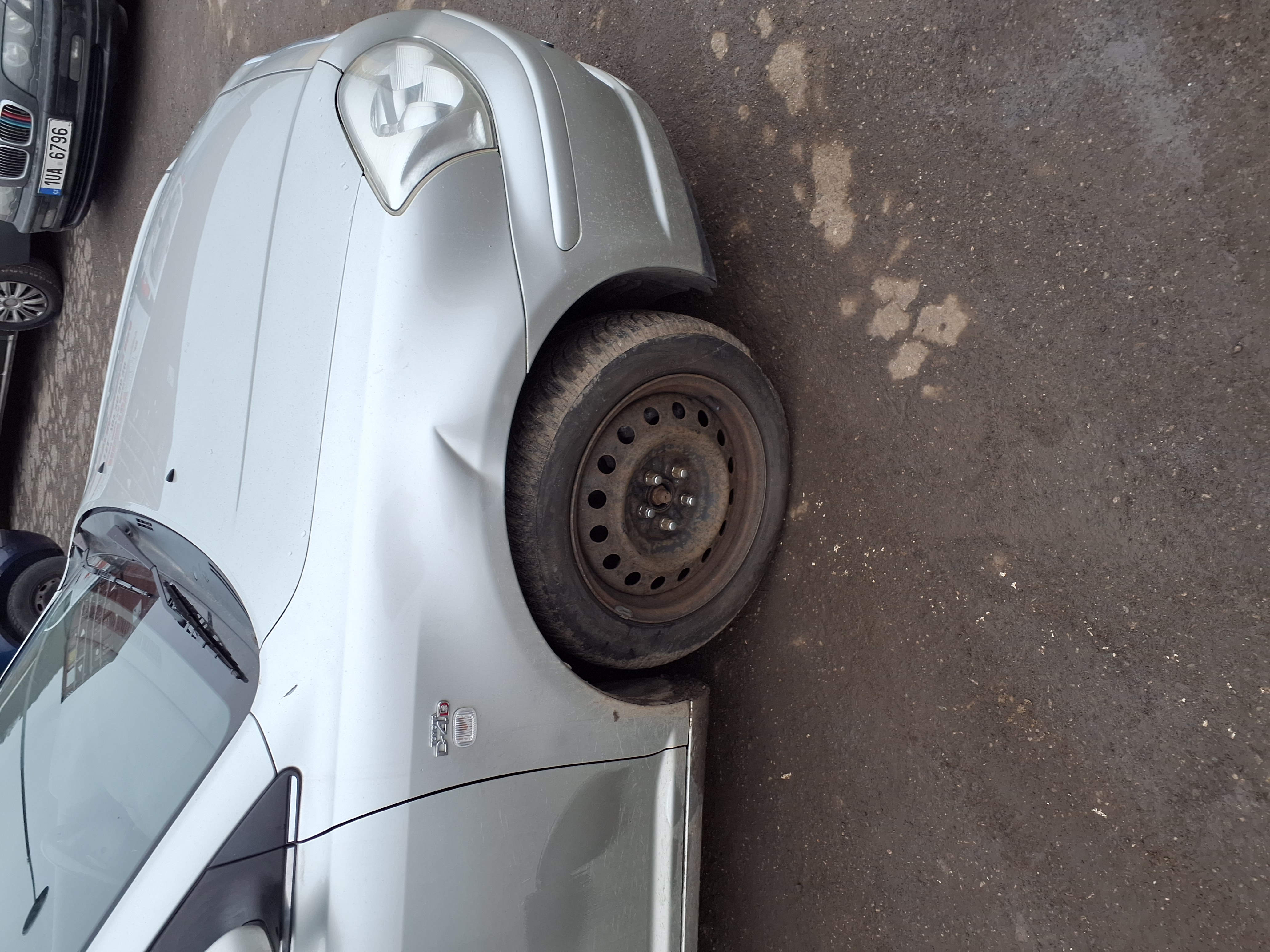 front_right_fender