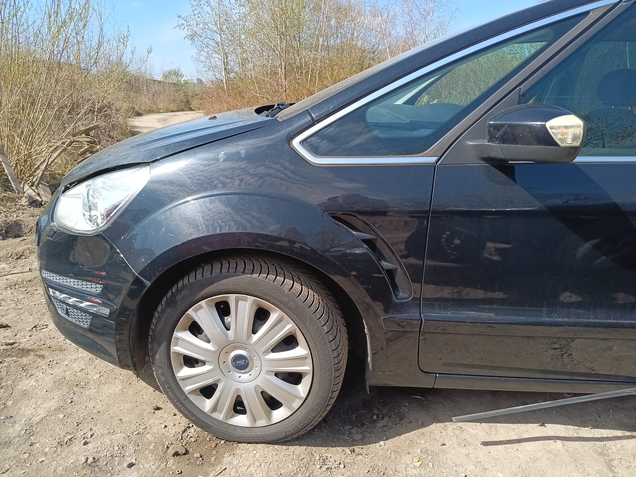 front_left_fender