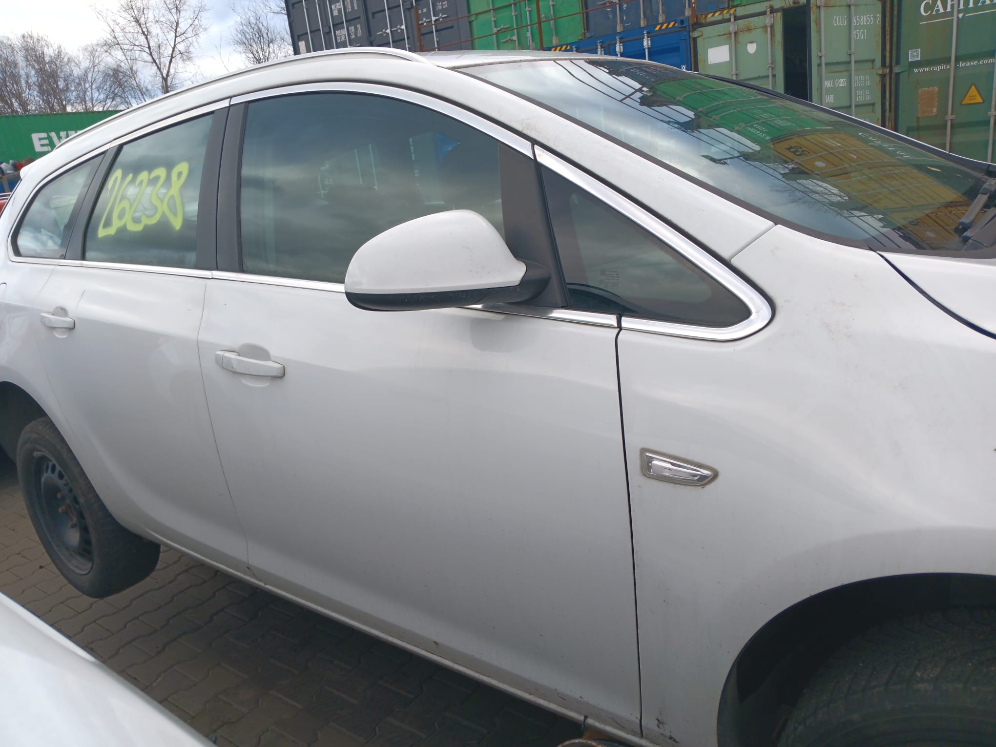 right_front_door
