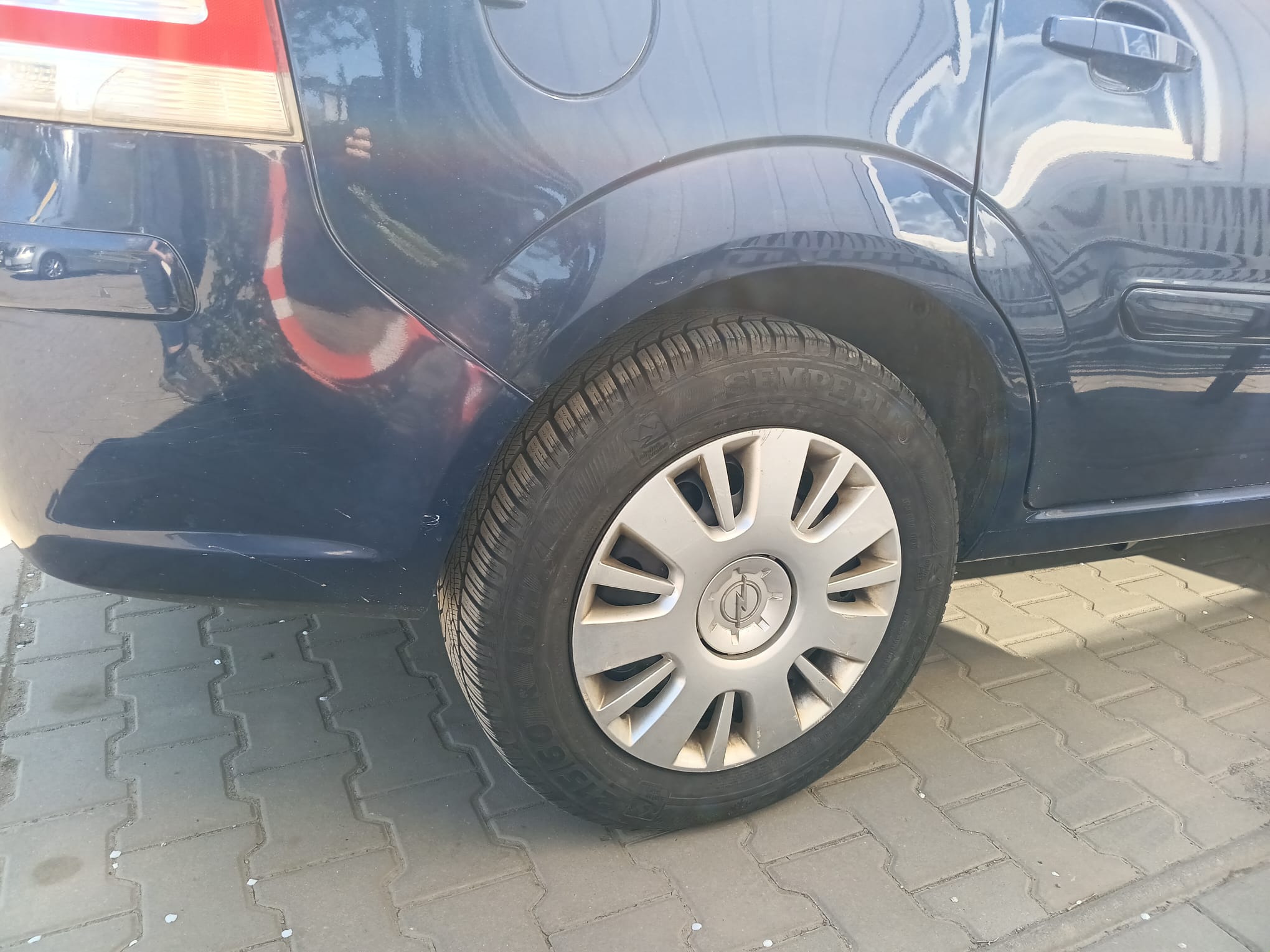 rear_right_wheel
