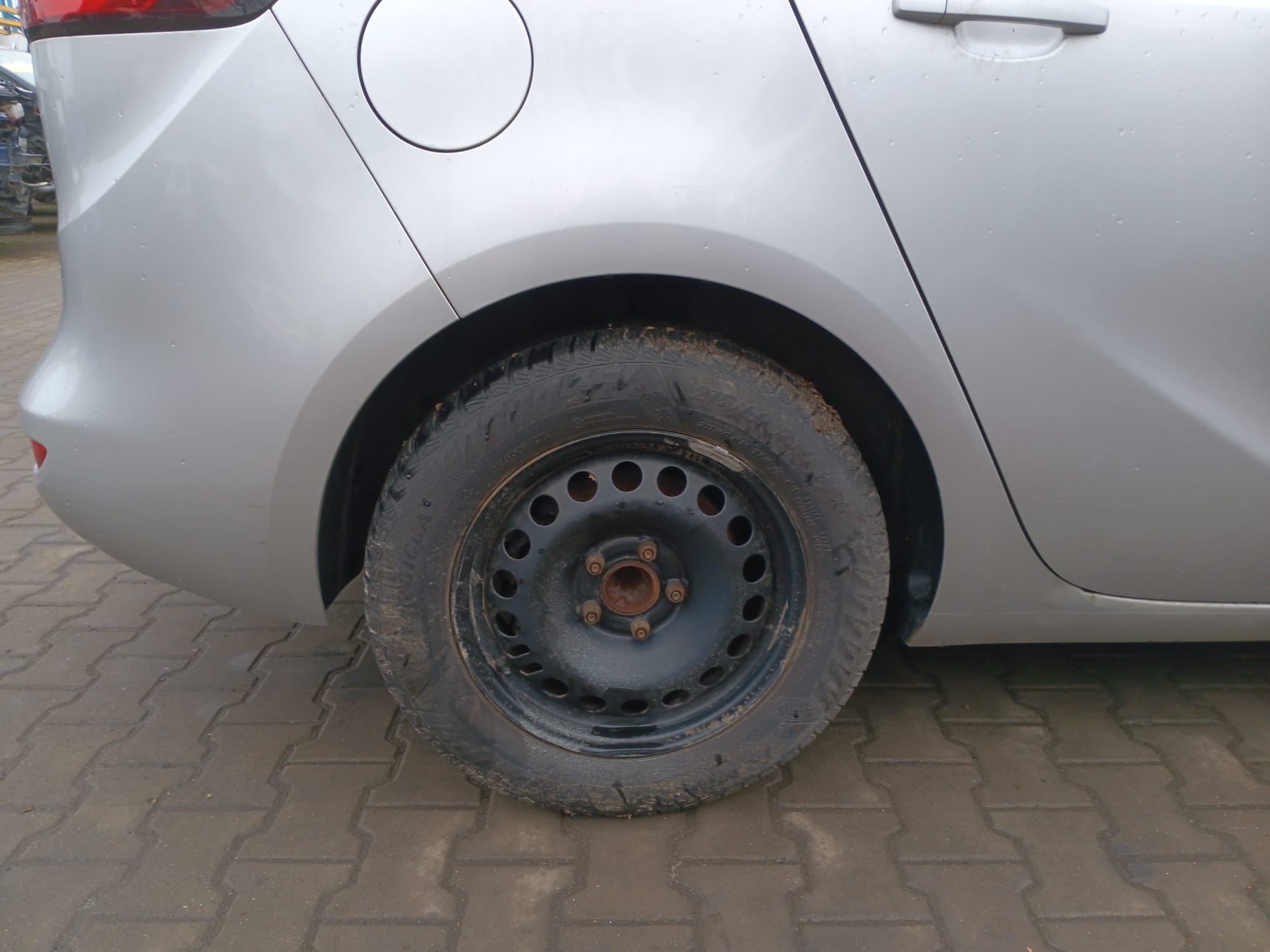 rear_right_wheel