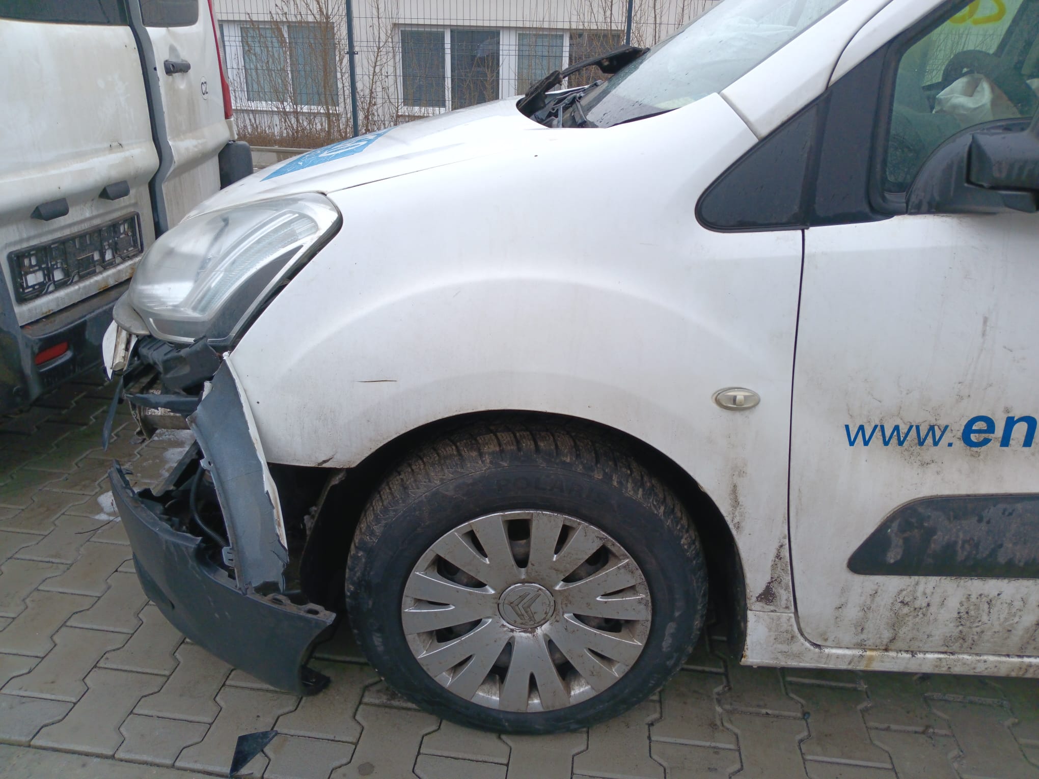 front_left_fender