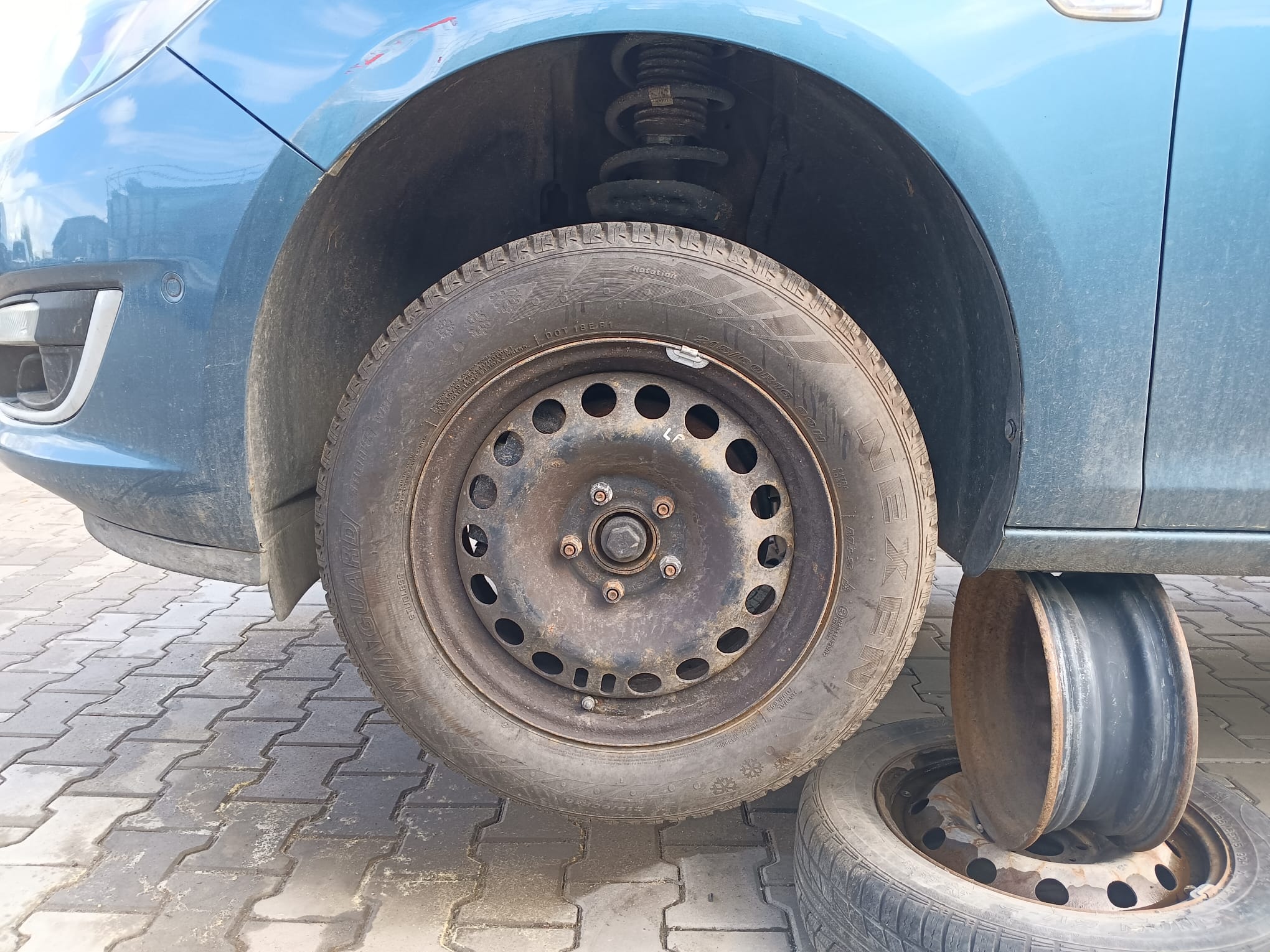 front_left_wheel