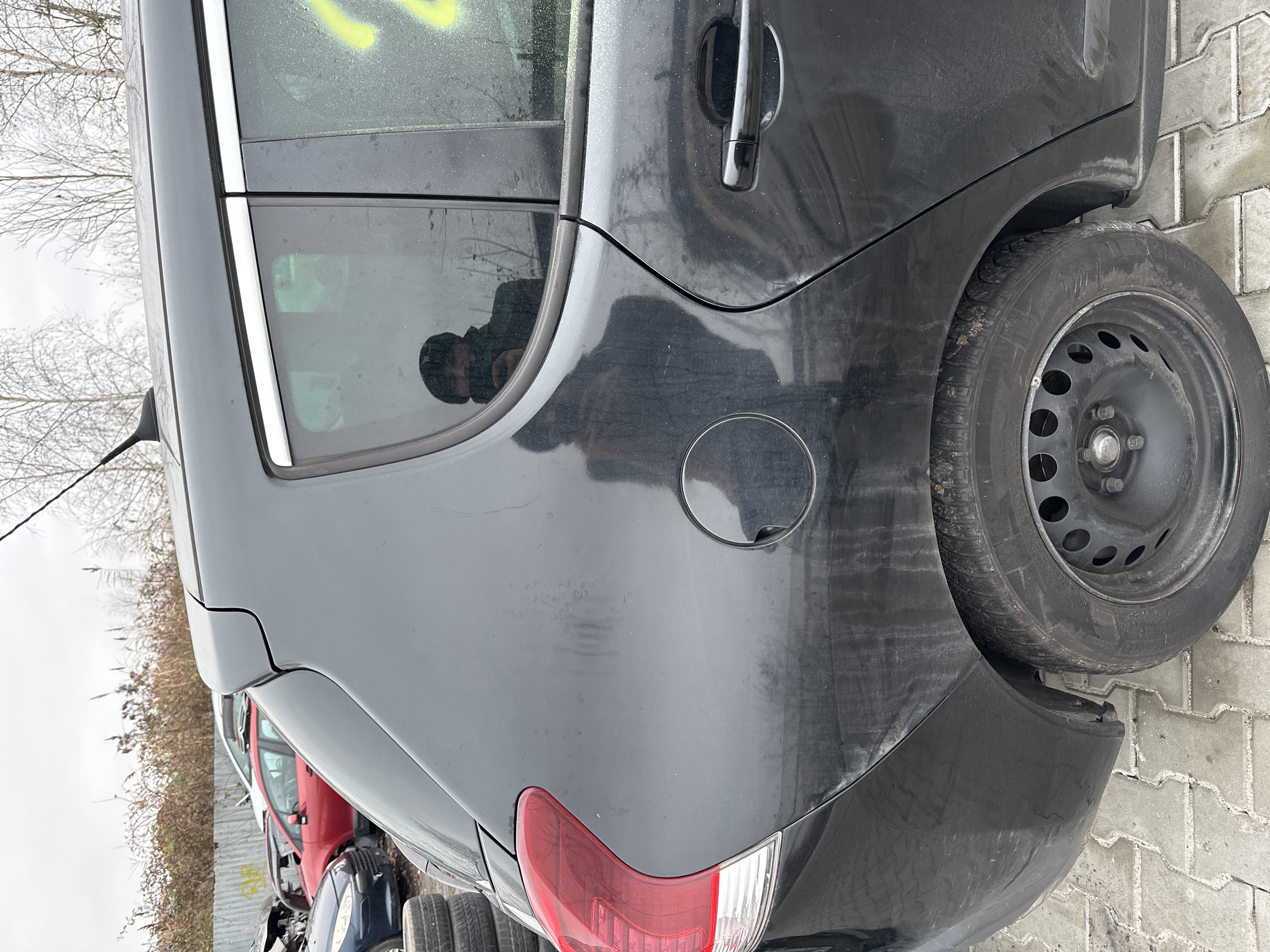 rear_right_fender