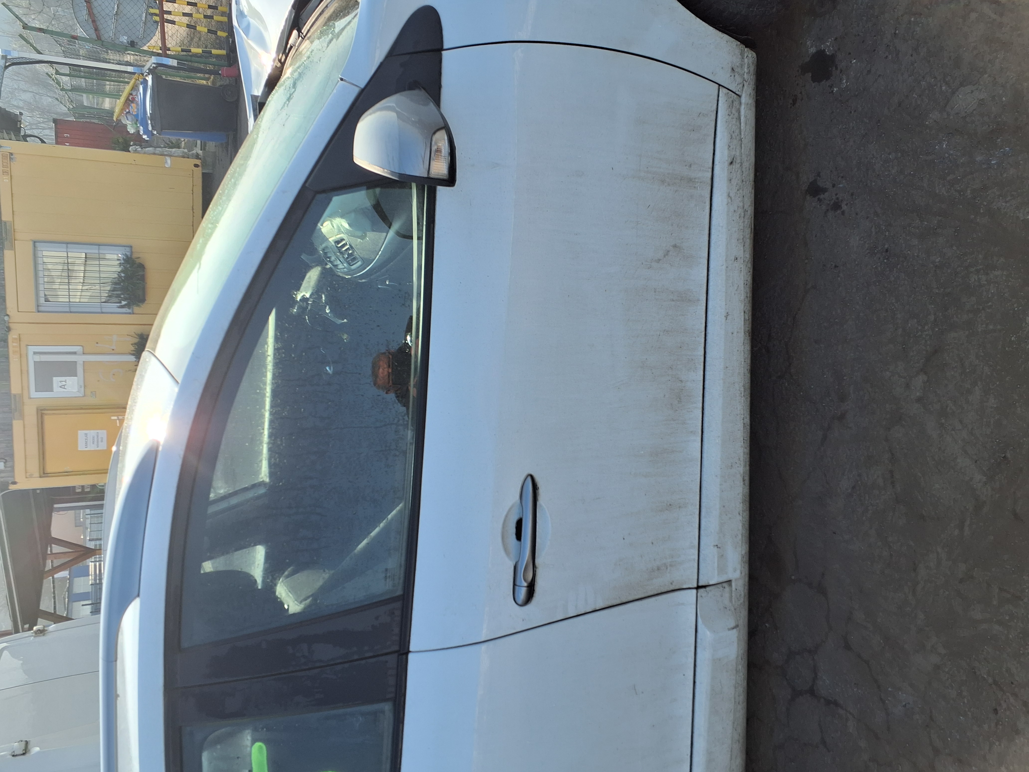 right_front_door