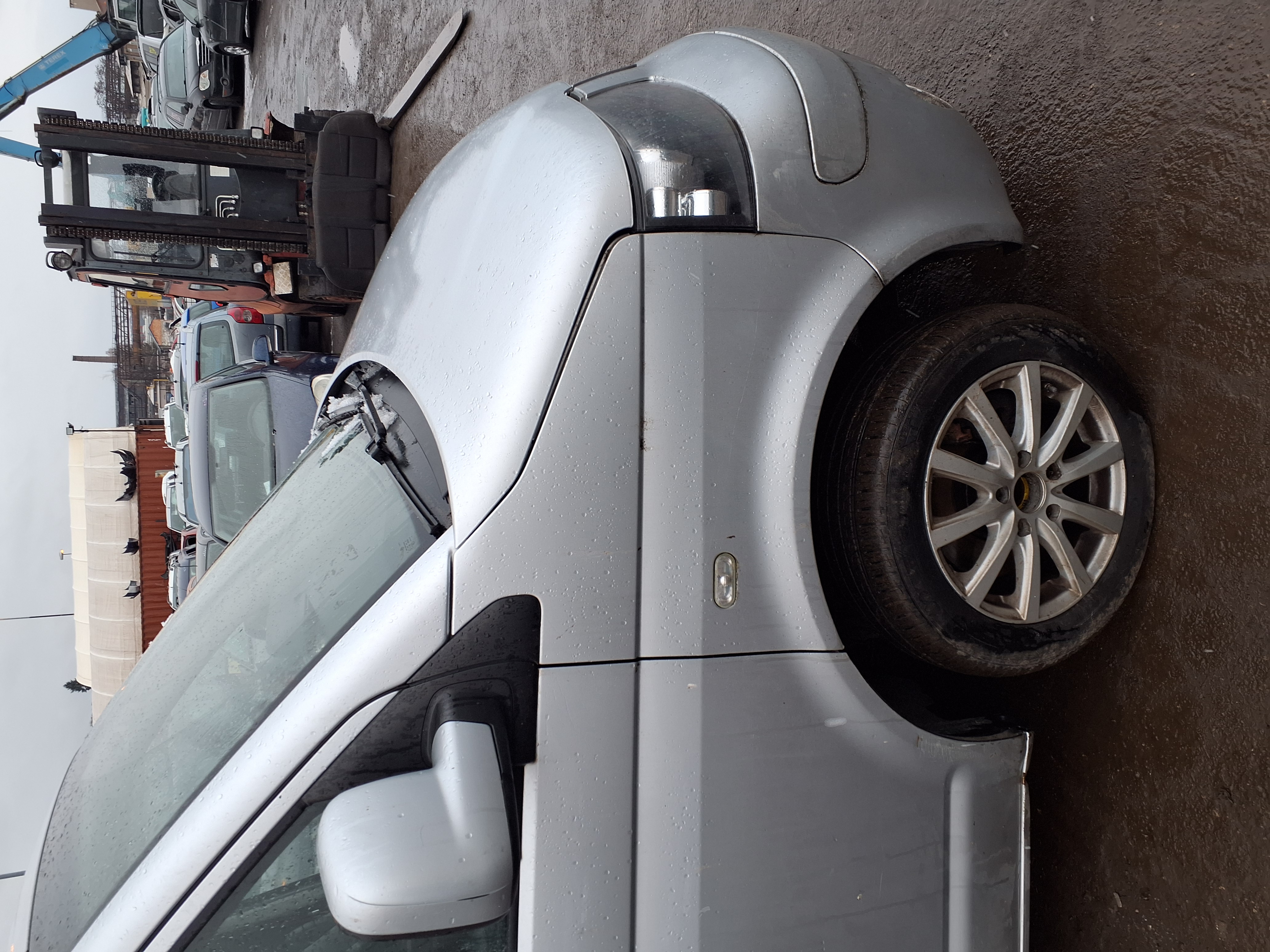 front_right_fender