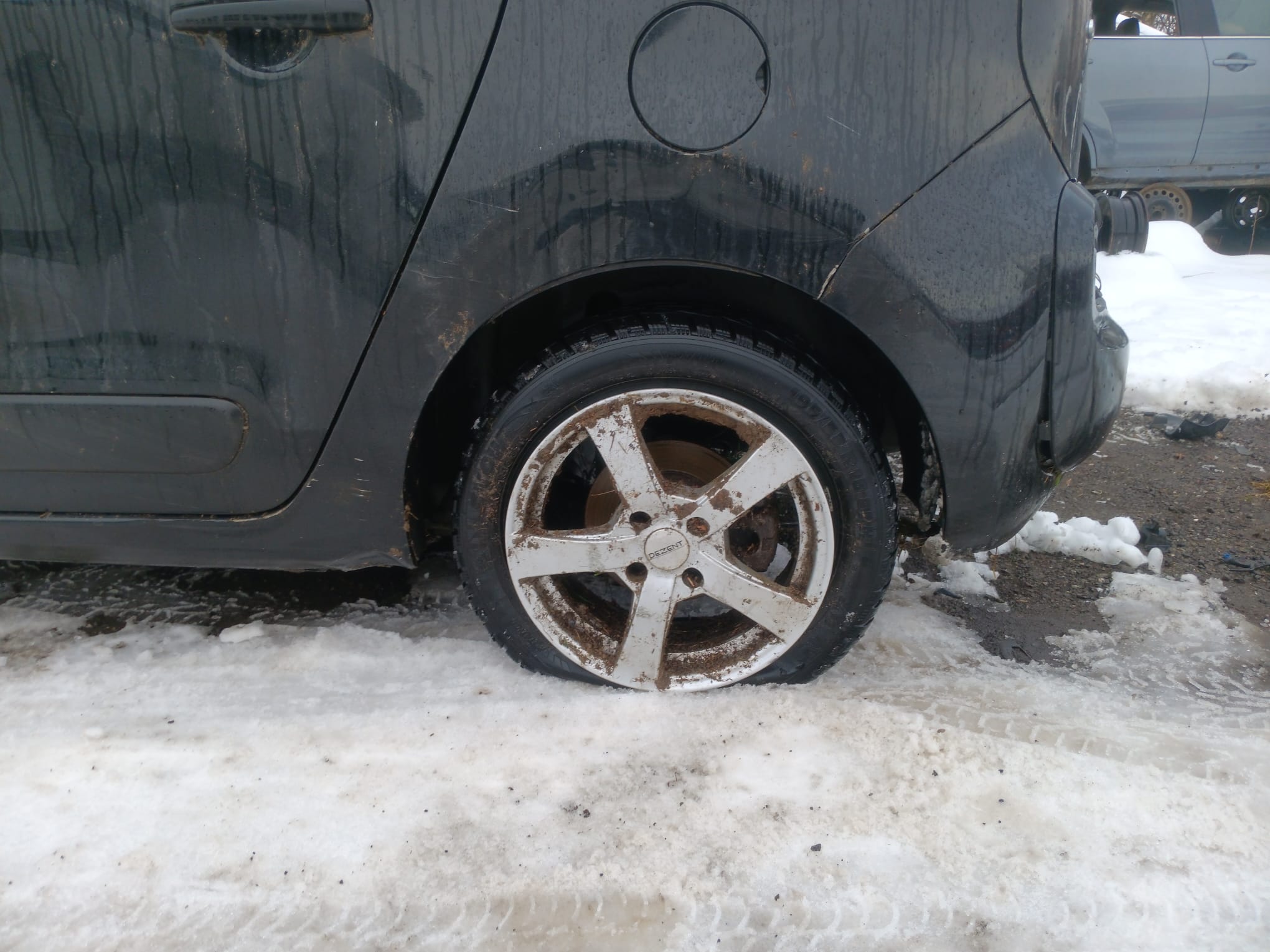 rear_left_wheel
