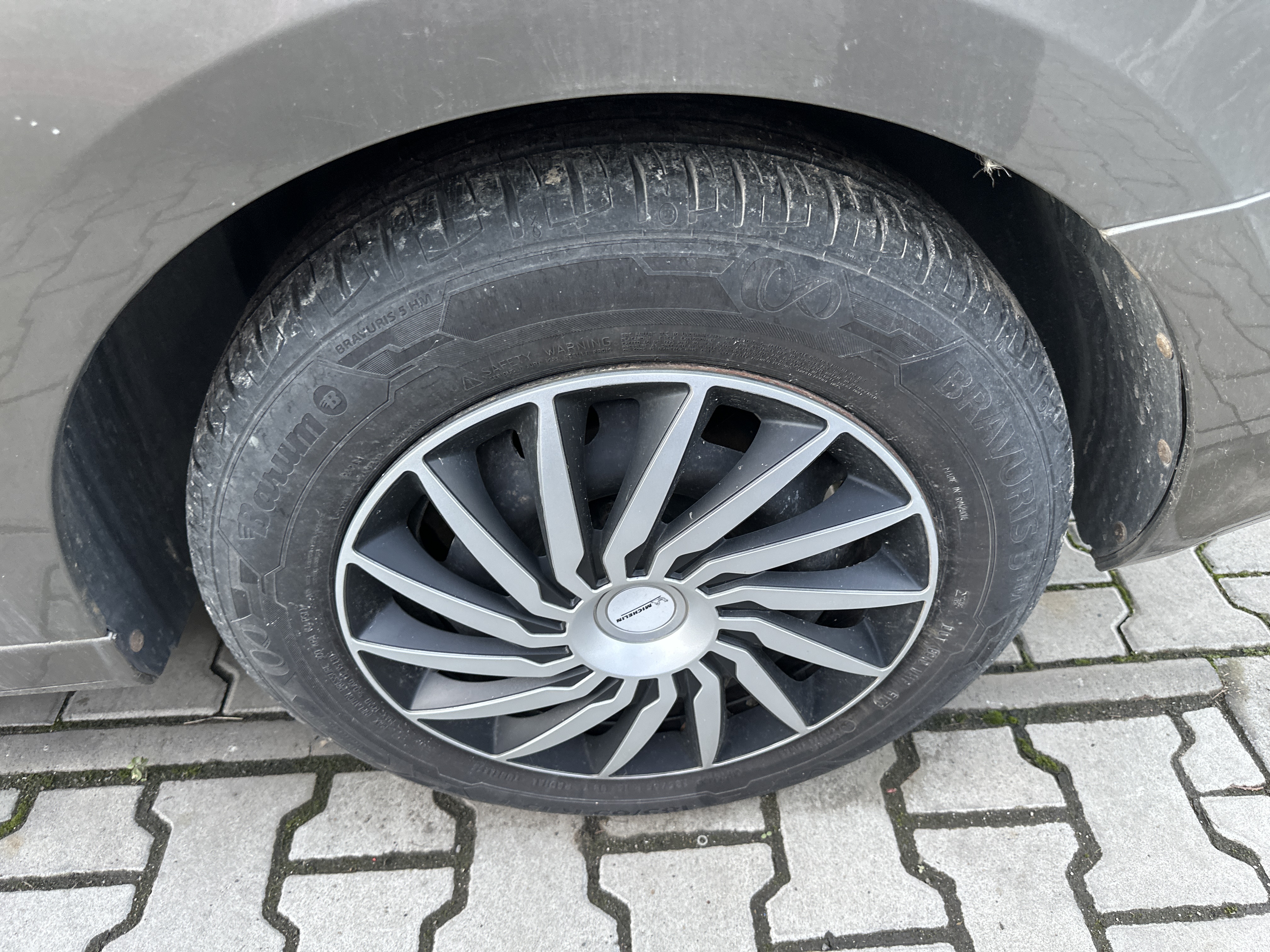 rear_left_wheel