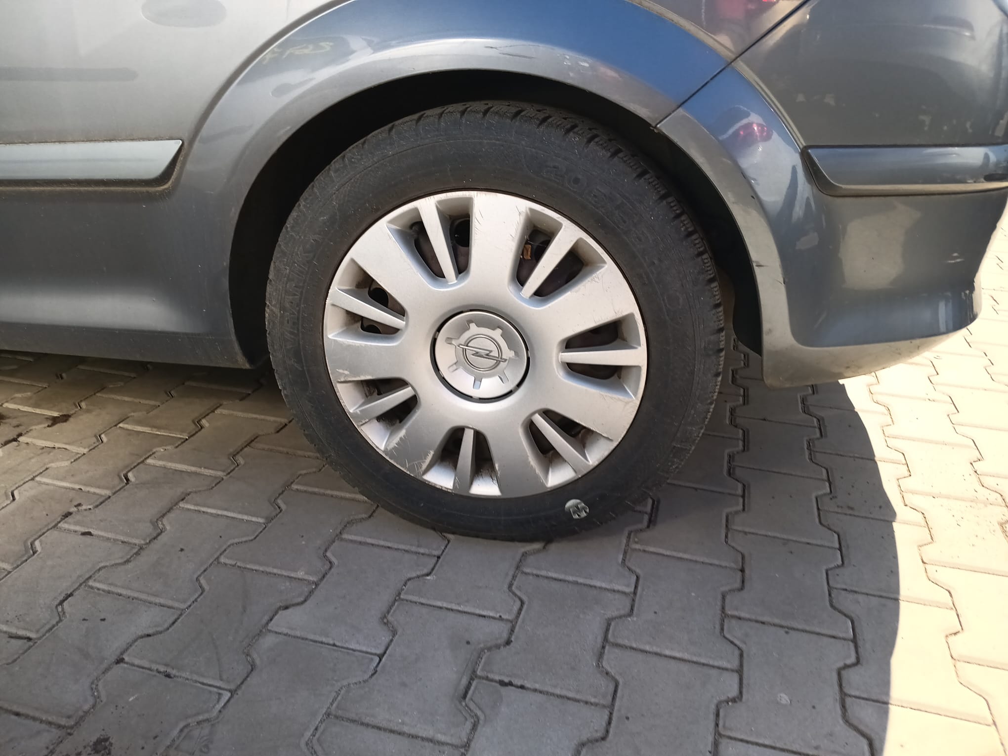 rear_left_wheel