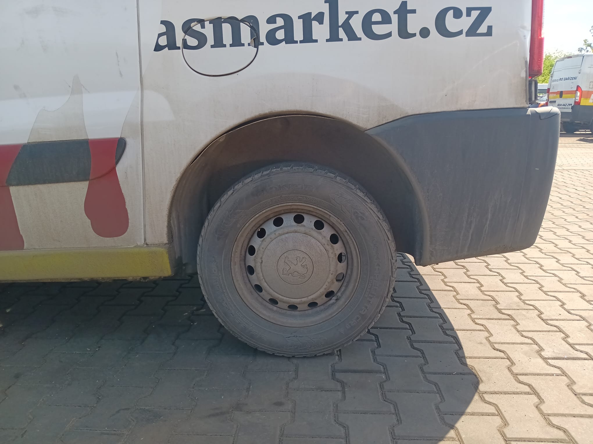 rear_left_wheel