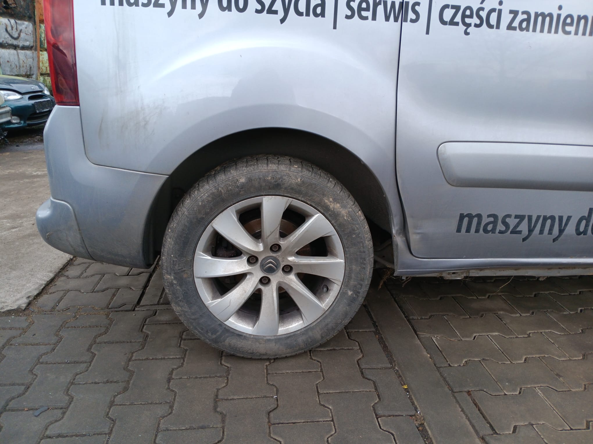 rear_right_wheel