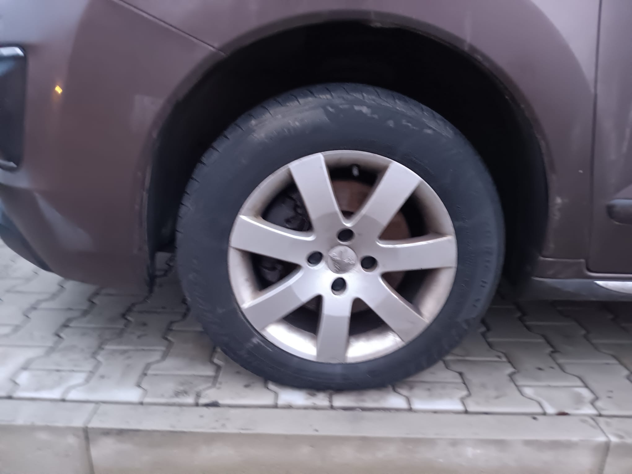 front_left_wheel